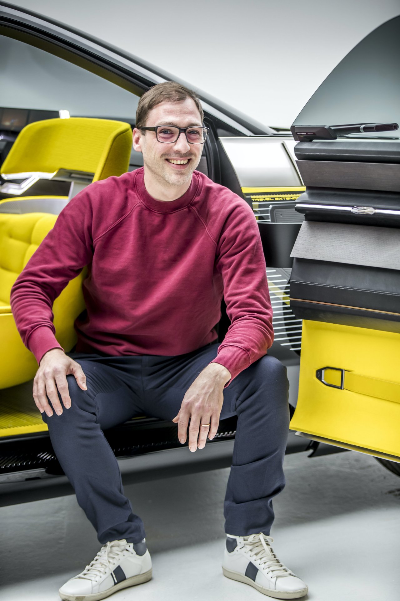 Renault Morphoz Unveiled As The Shape-Shifting Electric Crossover Of The Future