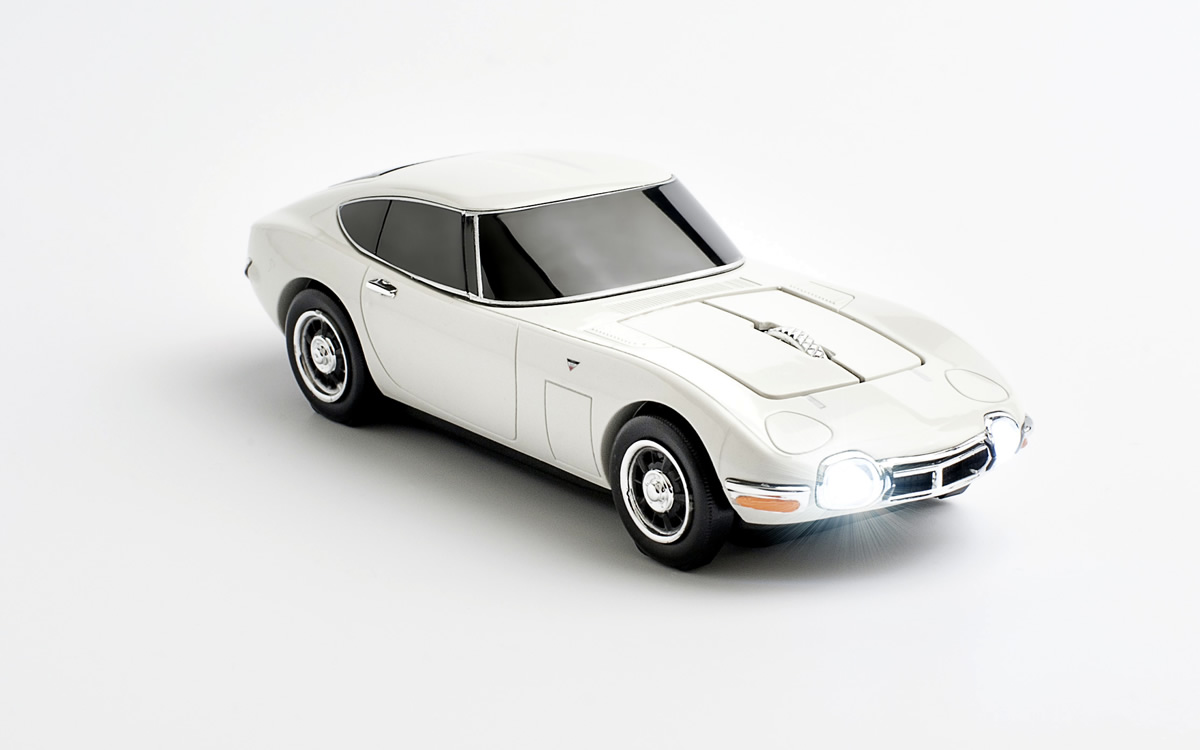 Browse The Web In Style With $69 Toyota 2000GT Wireless Mouse
