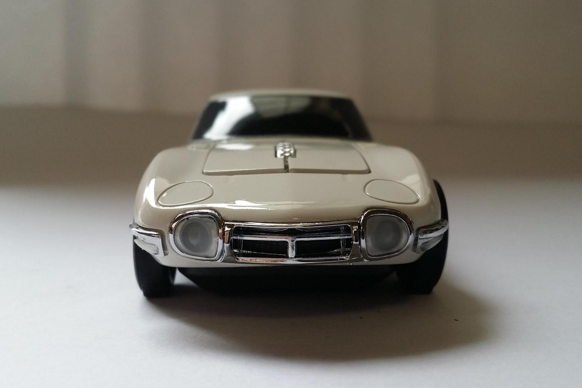 Browse The Web In Style With $69 Toyota 2000GT Wireless Mouse