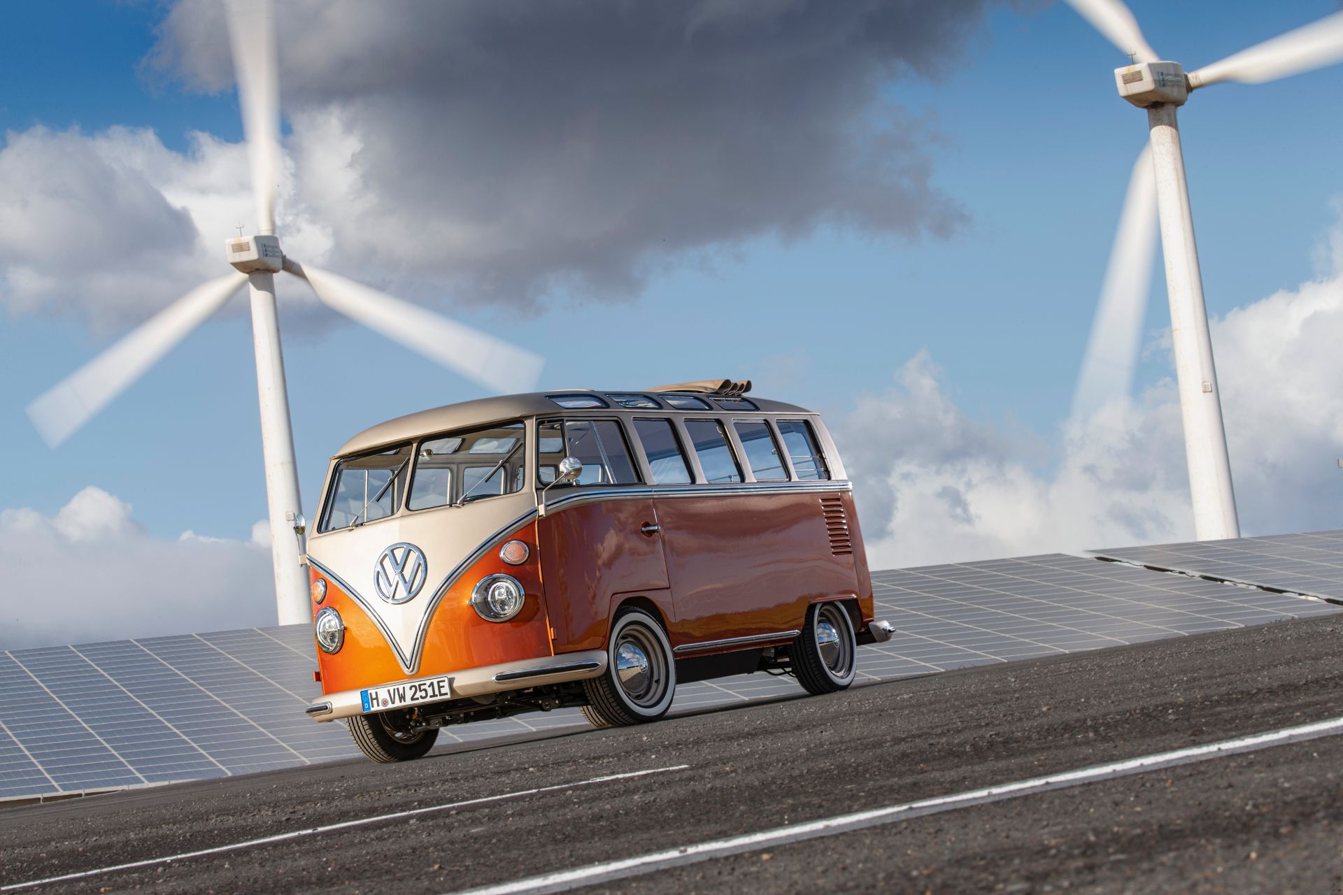 VW e-Bulli Is A 1966 T1 ‘Samba Bus’ Restomod Gone Electric, Costs $70k