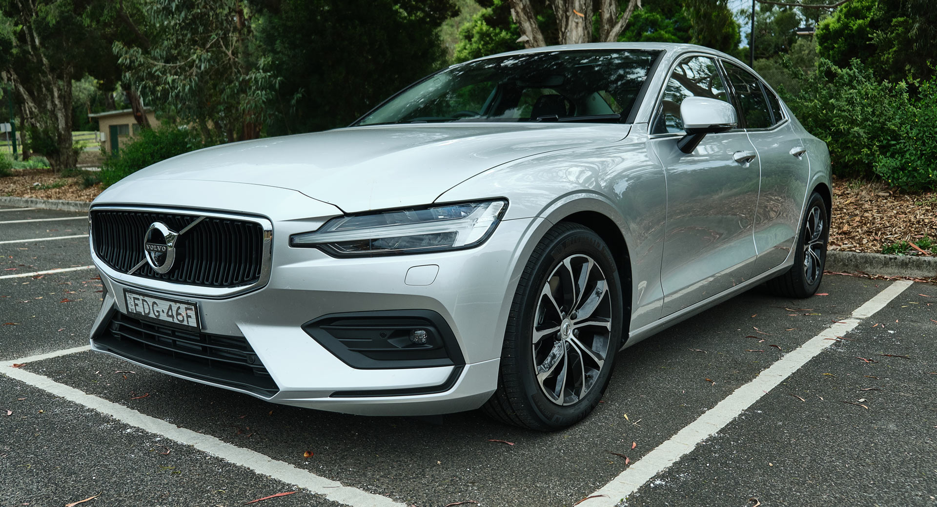 verden emulsion segment Review: 2020 Volvo S60 T5 Momentum Seeks Its Place In The Compact Luxury  Sedan Class | Carscoops