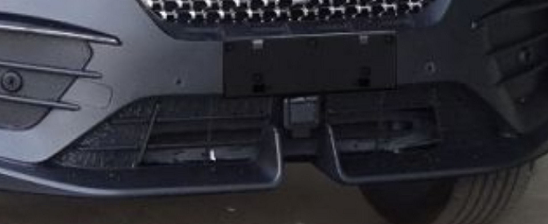 WEY VV7 GT Pro Is An Intriguing Gloss And Matte Black Crossover