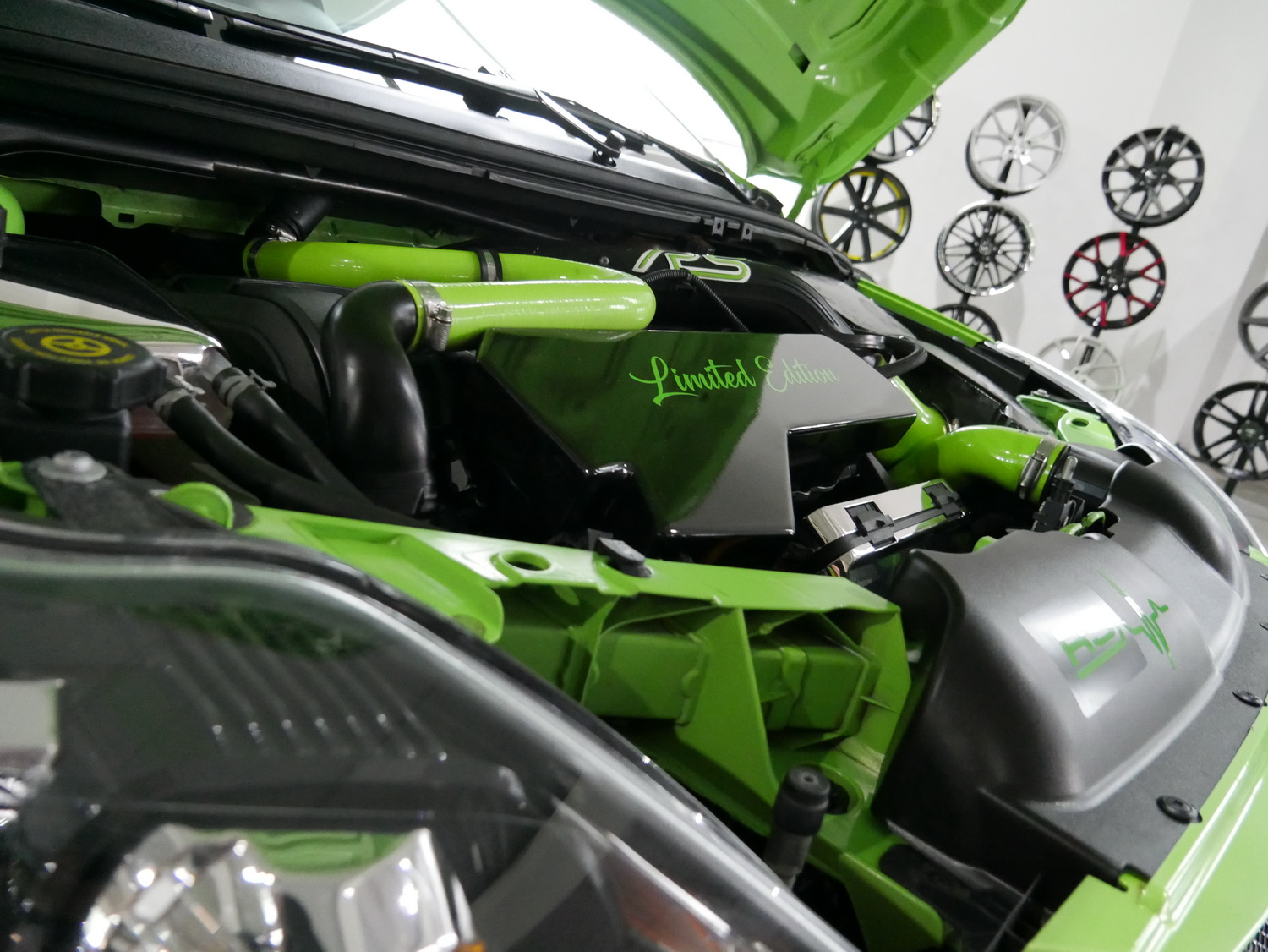 Ford Focus RS Mk2 Gets Some Fine Tuning From JMS