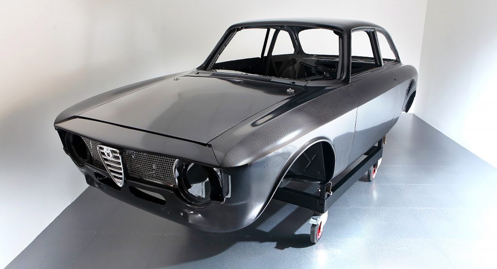  Bare Carbon Alfa Romeo Giulia From Alfaholics Is The Italian Equivalent Of A Singer 911
