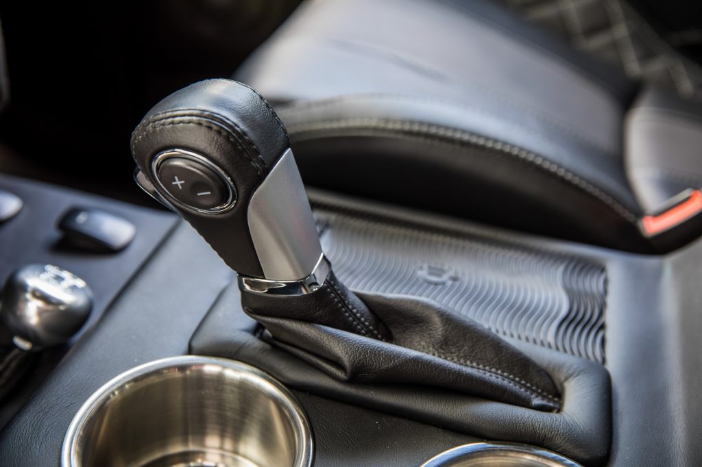 Keep Your Gladiators And Sign Us Up For This Awesome Land Rover Defender LS3 V8 Instead