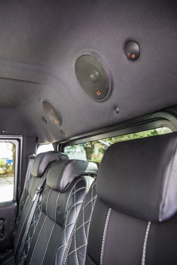 Keep Your Gladiators And Sign Us Up For This Awesome Land Rover Defender LS3 V8 Instead