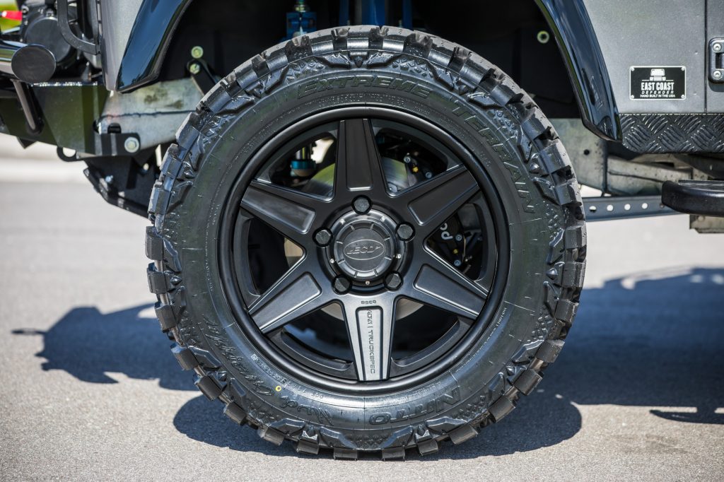 Keep Your Gladiators And Sign Us Up For This Awesome Land Rover Defender LS3 V8 Instead