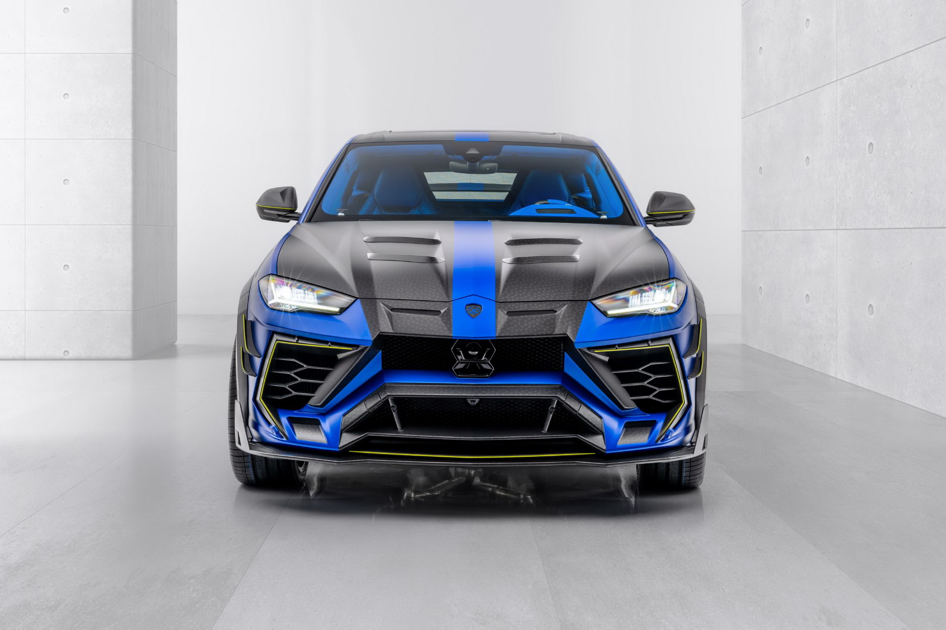 Mansory’s Be Careful How You Pronounce It Venatus Shows Up In New Colors