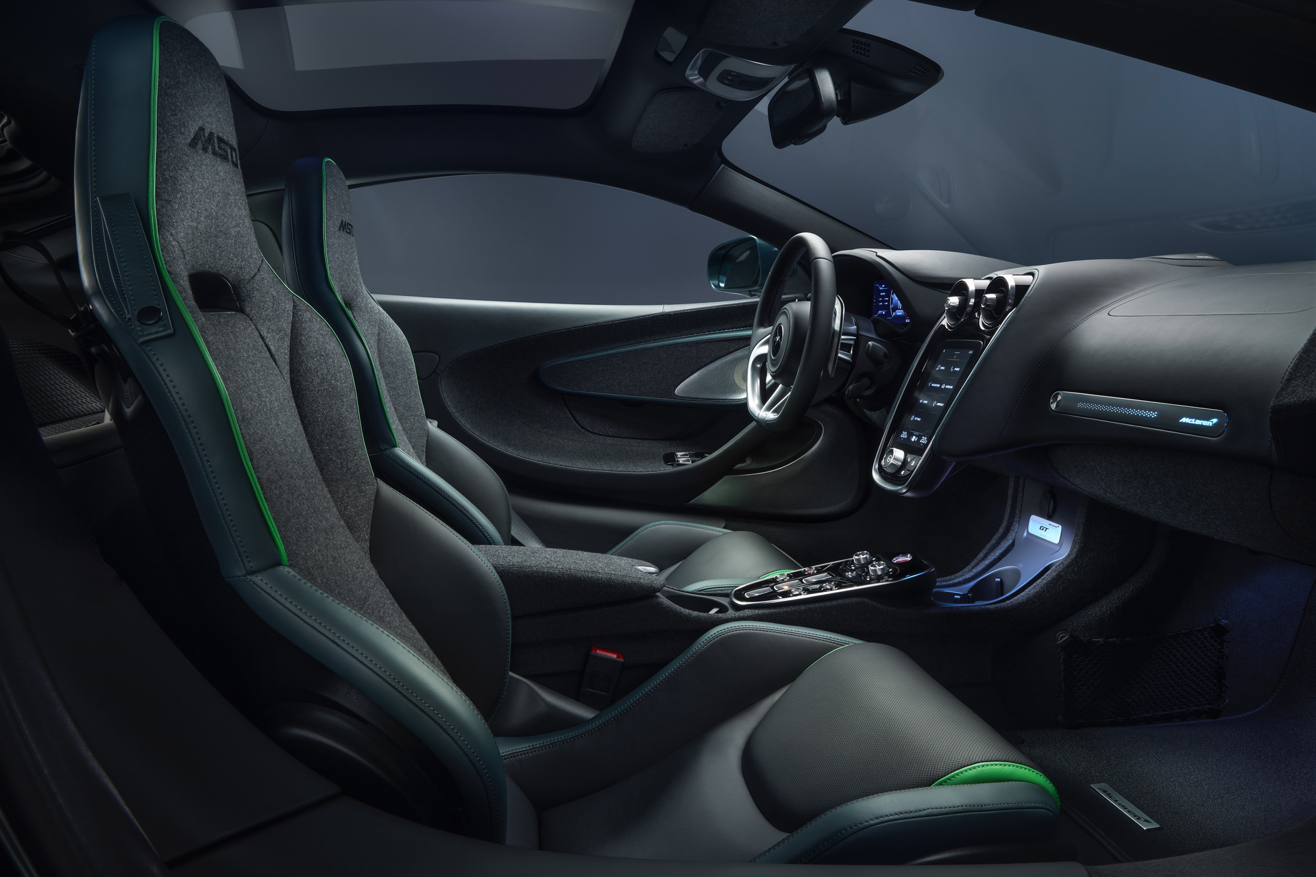 McLaren GT By MSO Stuns With New Tri-Tone Verdant Theme