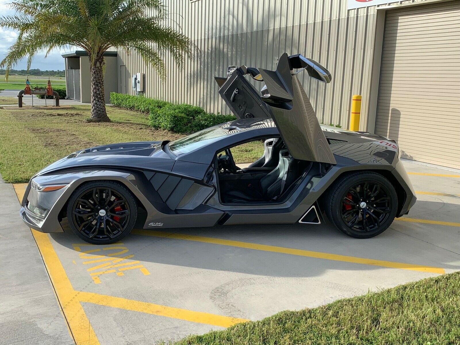 Maker Of The Joker’s Car In Suicide Squad Has This Dark Slash Kit Car For Sale