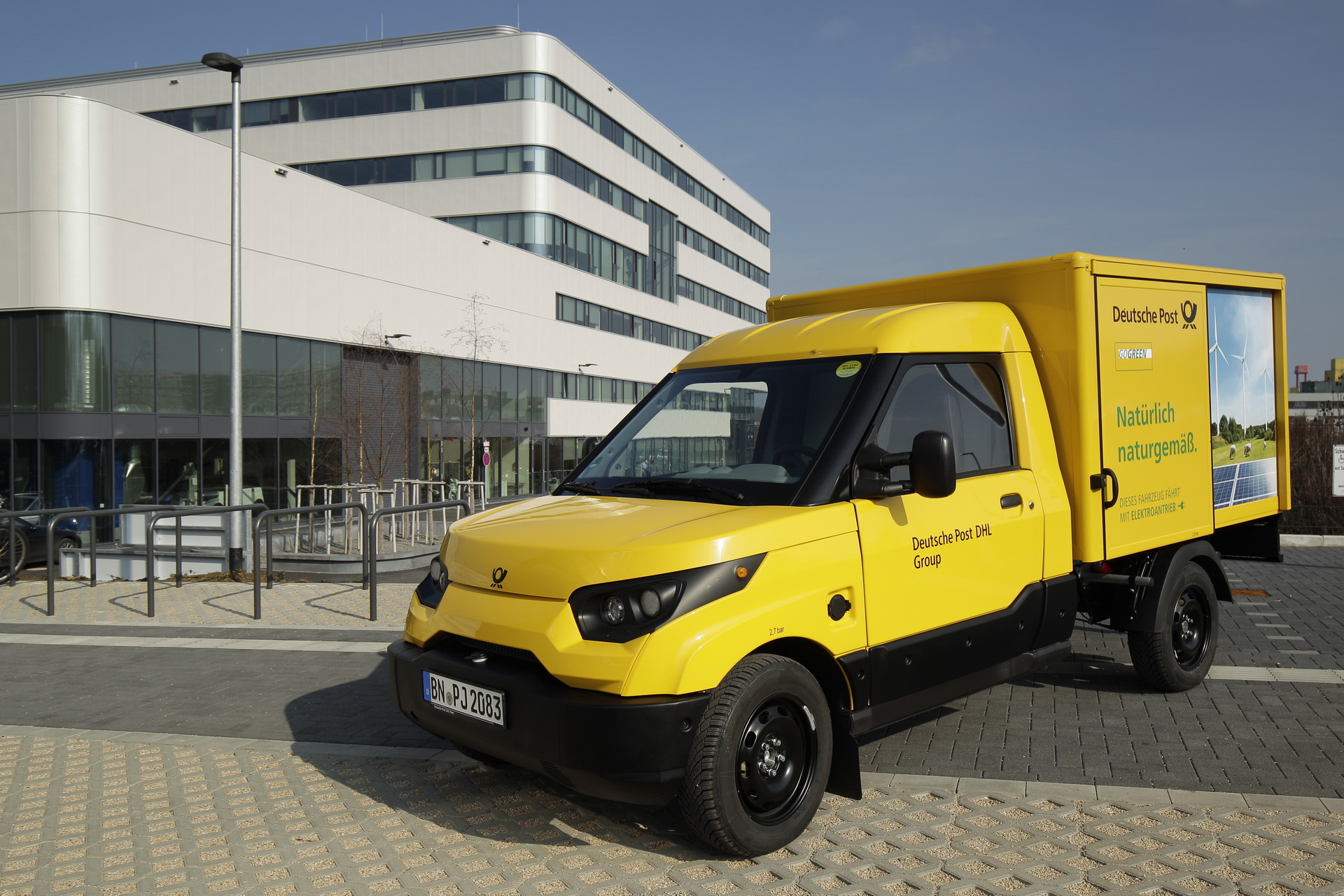 Germany’s DHL Pulls The Plug Off Electric Delivery Van Venture