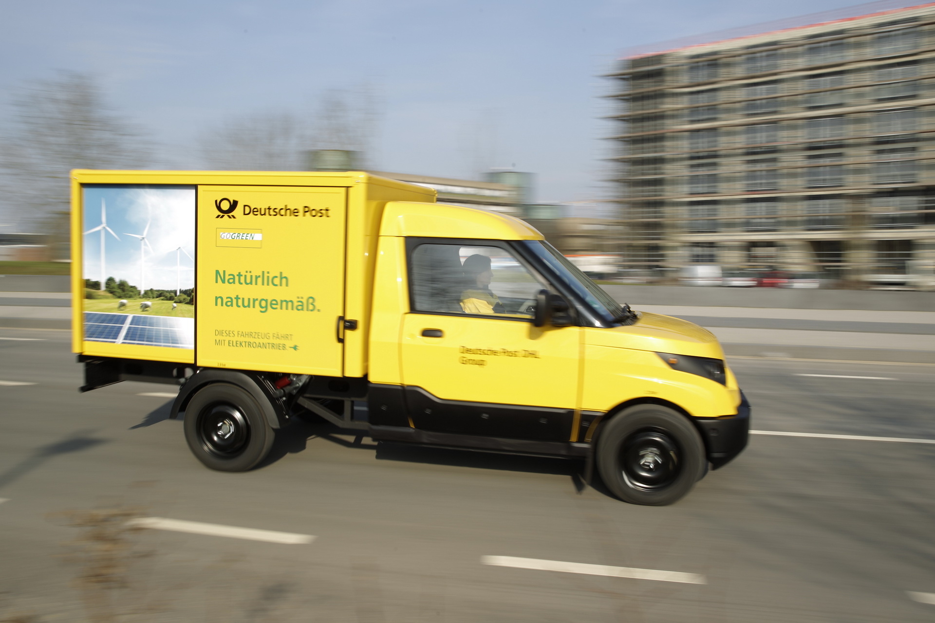 Germany’s DHL Pulls The Plug Off Electric Delivery Van Venture