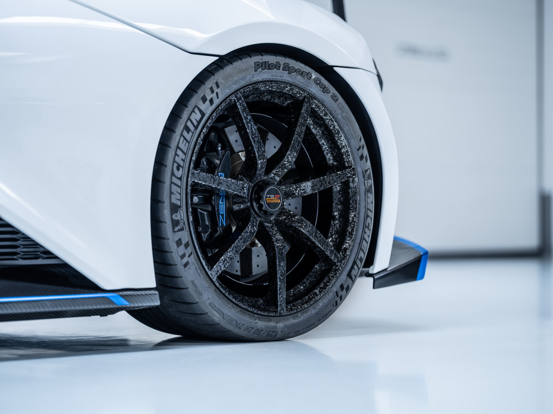 Zenvo Unveils Bespoke Carbon-Laden TSR-S Hypercar