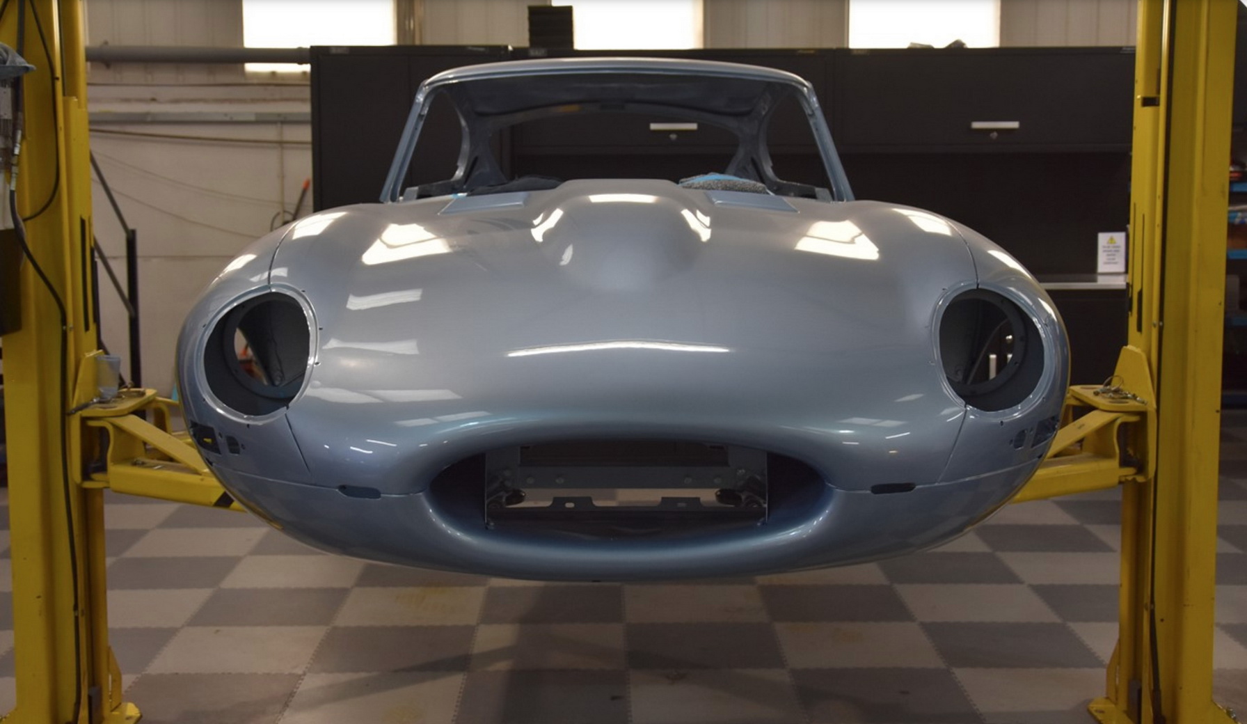 After Rusting Away In Lockdown For 40 Years, 1964 Jaguar E-Type Gets A New Lease On Life