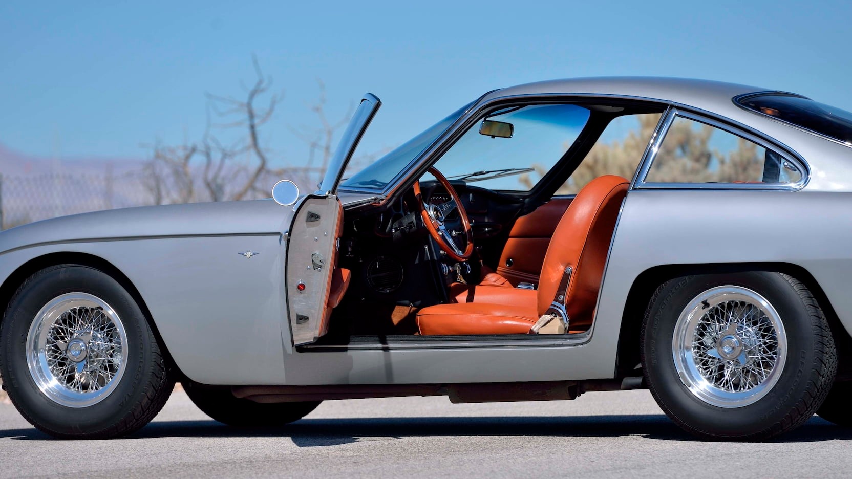 This 1967 Lamborghini 400 GT Isn’t Perfect, But It’s Still Beautiful Nonetheless