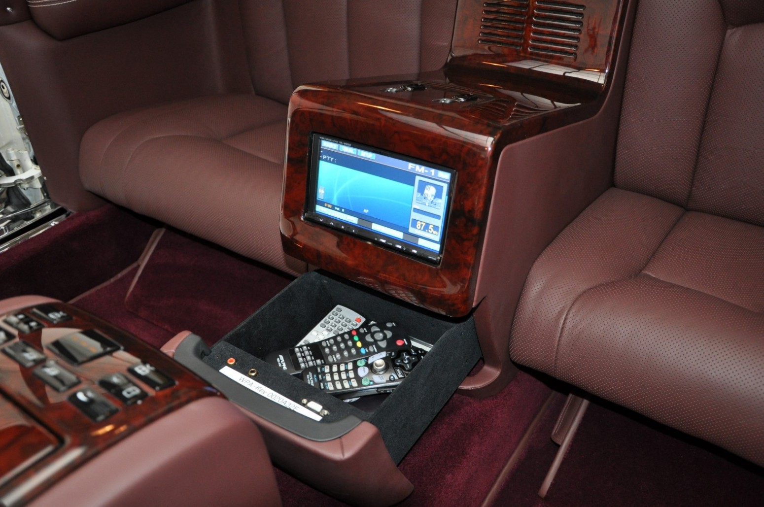 Roll Like A Tech-Savvy Dictator In 1975 Mercedes-Benz 600 Pullman Maybach Restomod