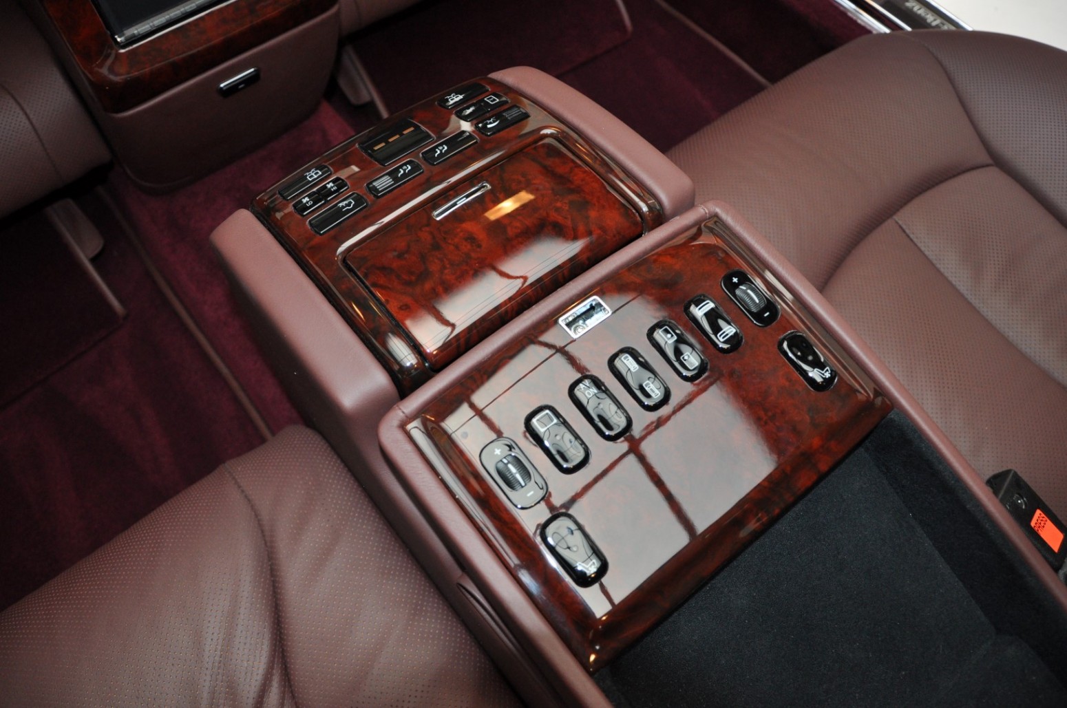 Roll Like A Tech-Savvy Dictator In 1975 Mercedes-Benz 600 Pullman Maybach Restomod