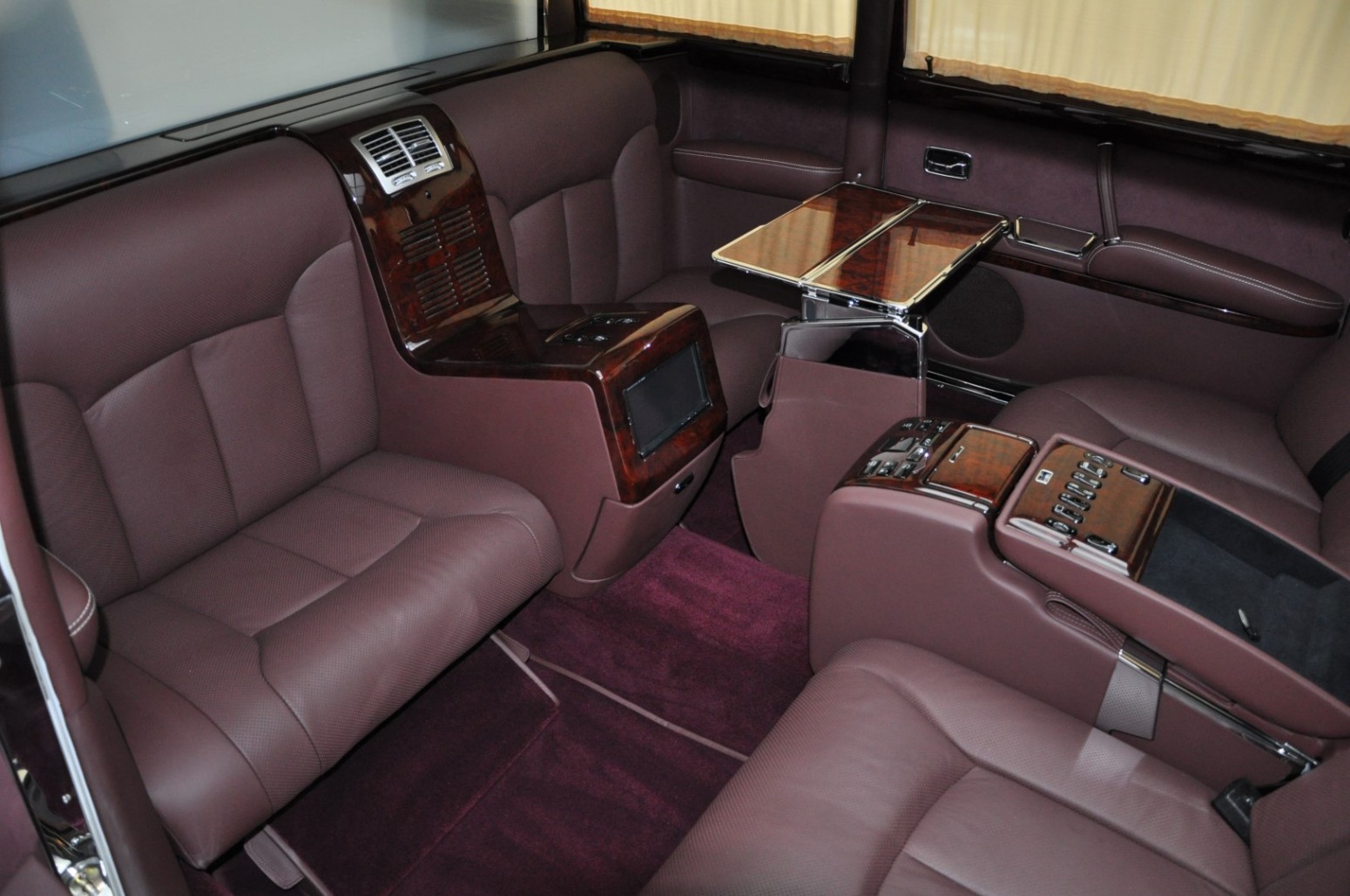 Roll Like A Tech-Savvy Dictator In 1975 Mercedes-Benz 600 Pullman Maybach Restomod