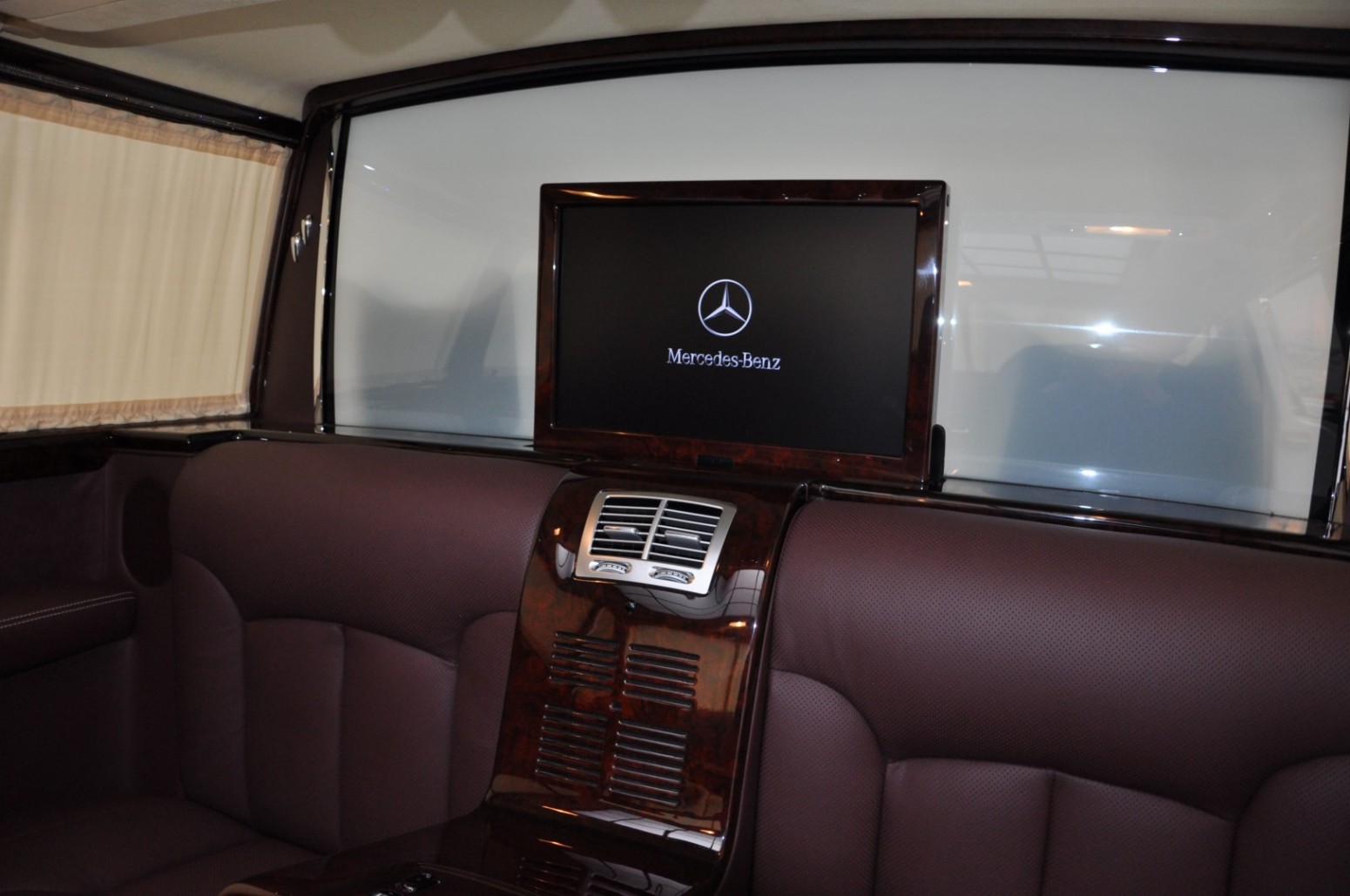 Roll Like A Tech-Savvy Dictator In 1975 Mercedes-Benz 600 Pullman Maybach Restomod