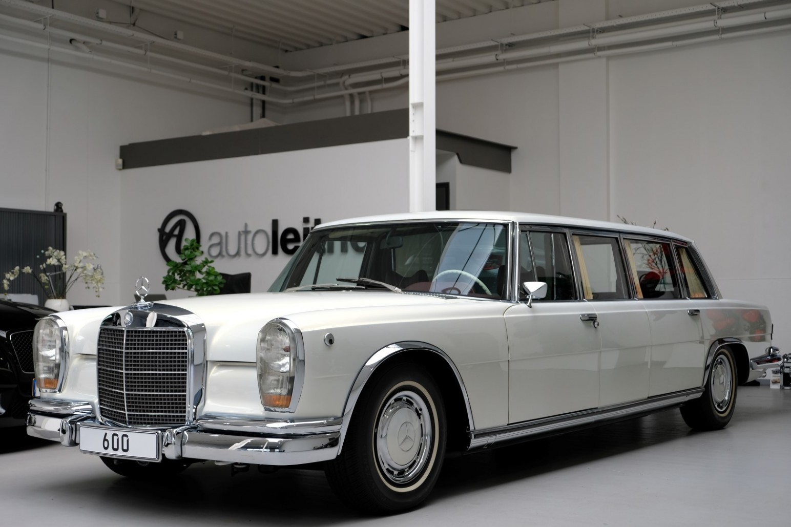 Roll Like A Tech-Savvy Dictator In 1975 Mercedes-Benz 600 Pullman Maybach Restomod
