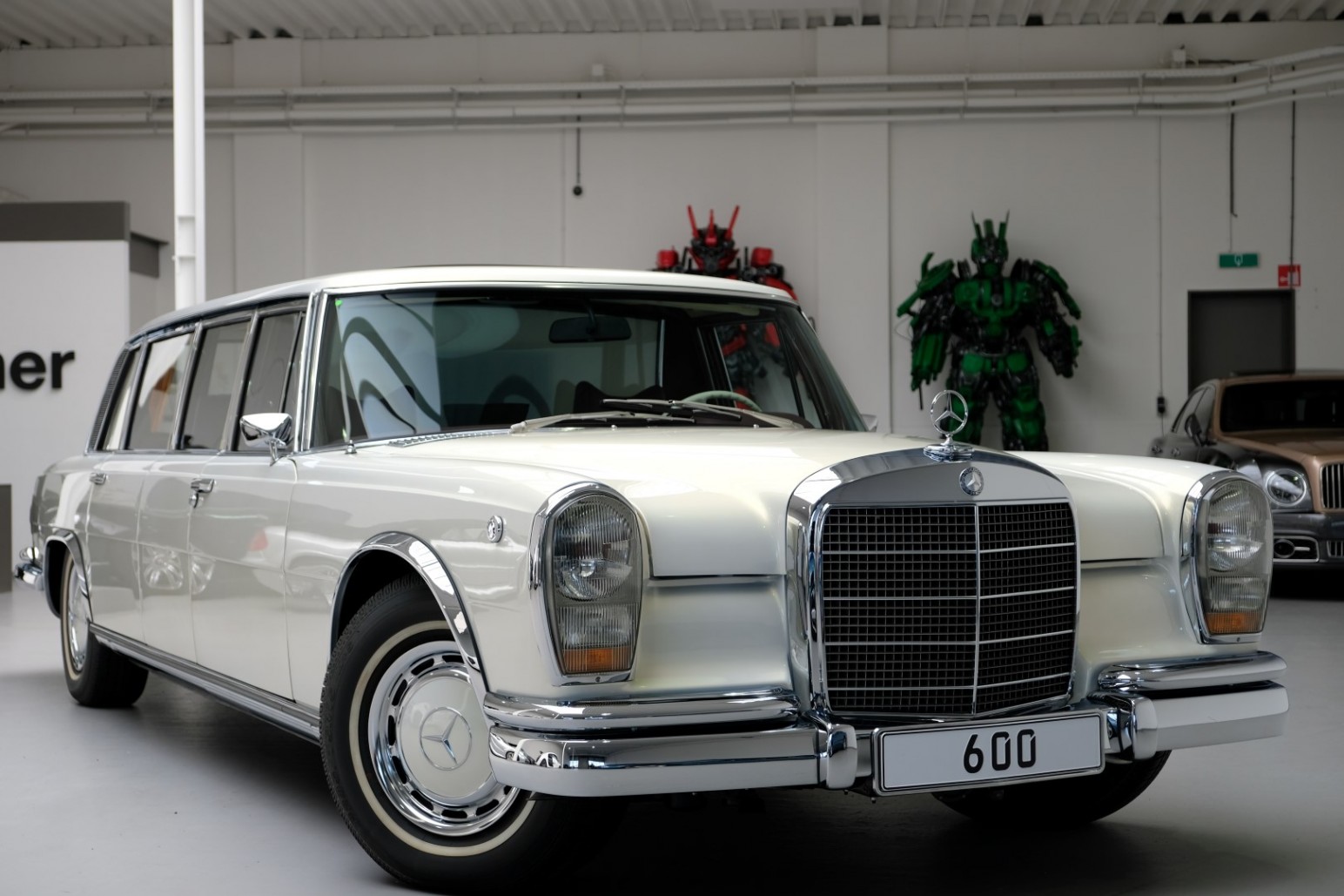 Roll Like A Tech-Savvy Dictator In 1975 Mercedes-Benz 600 Pullman Maybach Restomod