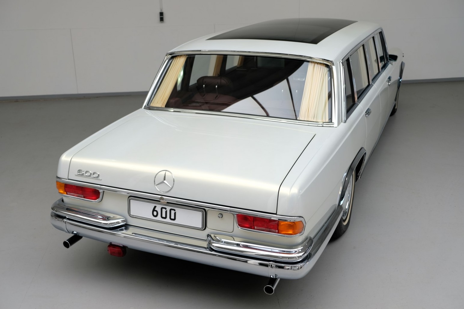 Roll Like A Tech-Savvy Dictator In 1975 Mercedes-Benz 600 Pullman Maybach Restomod