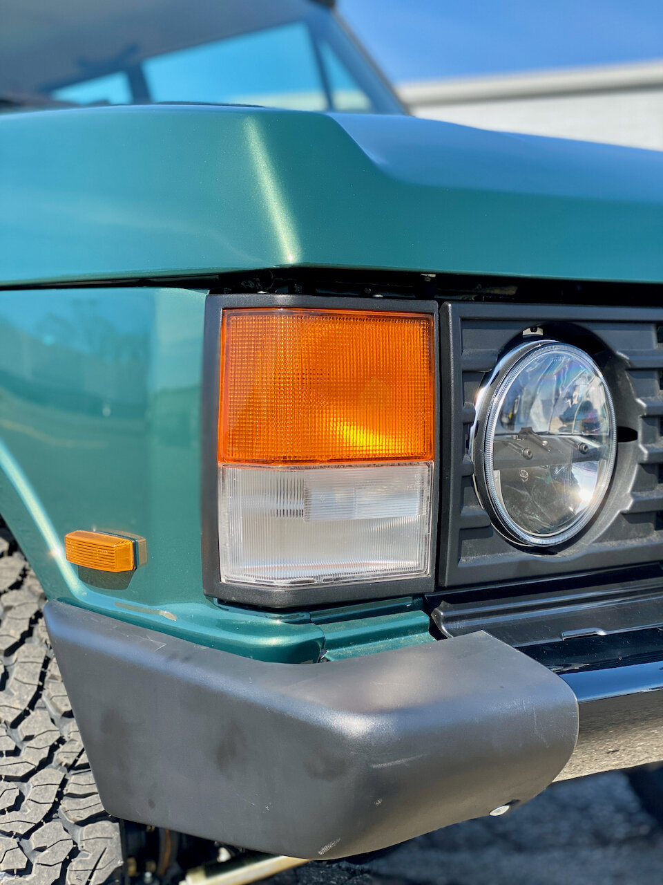 Legacy Overland Restomods A 1990 Range Rover Classic With 430 HP LS3 V8