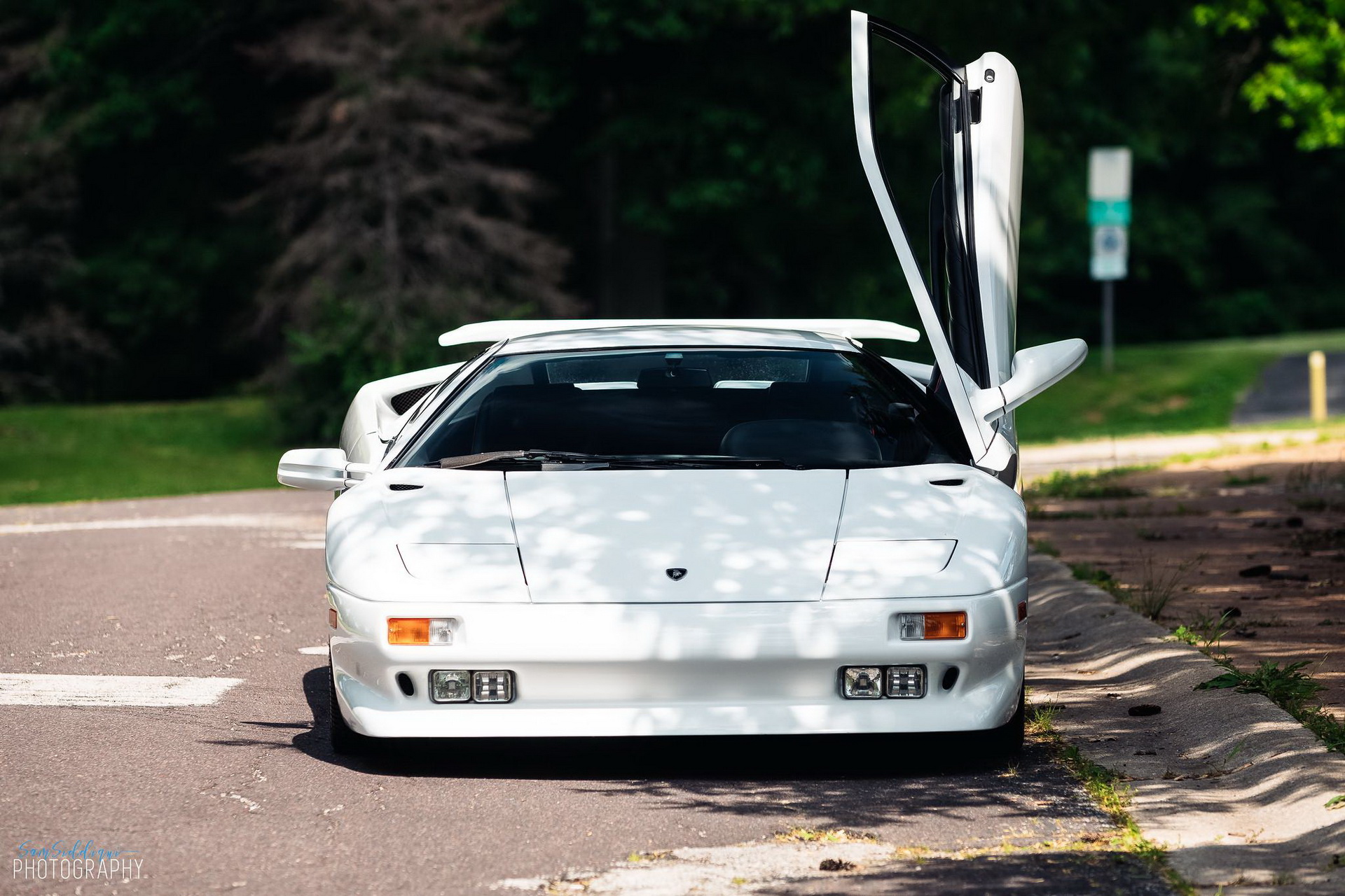 Make This White 1991 Lamborghini Diablo Your Poster Car