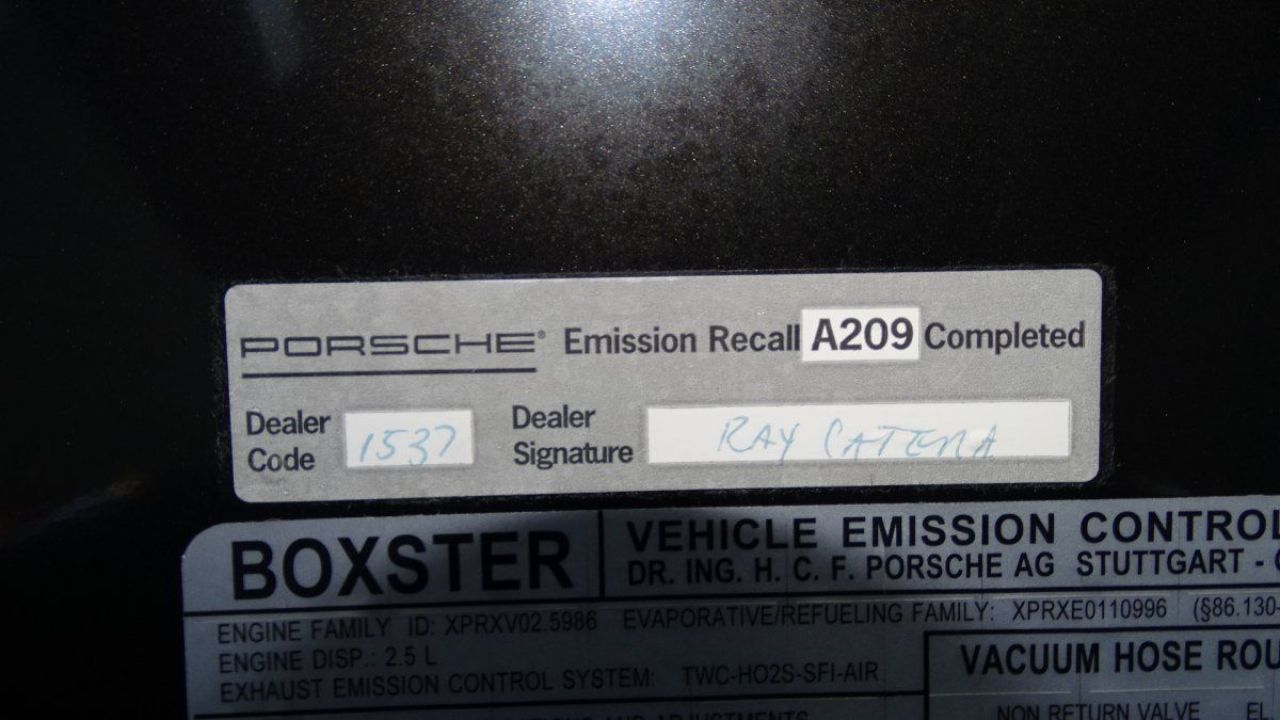 “Have It Both Ways” 1999 Porsche Boxster Replicates 911 And Cayman Model Looks