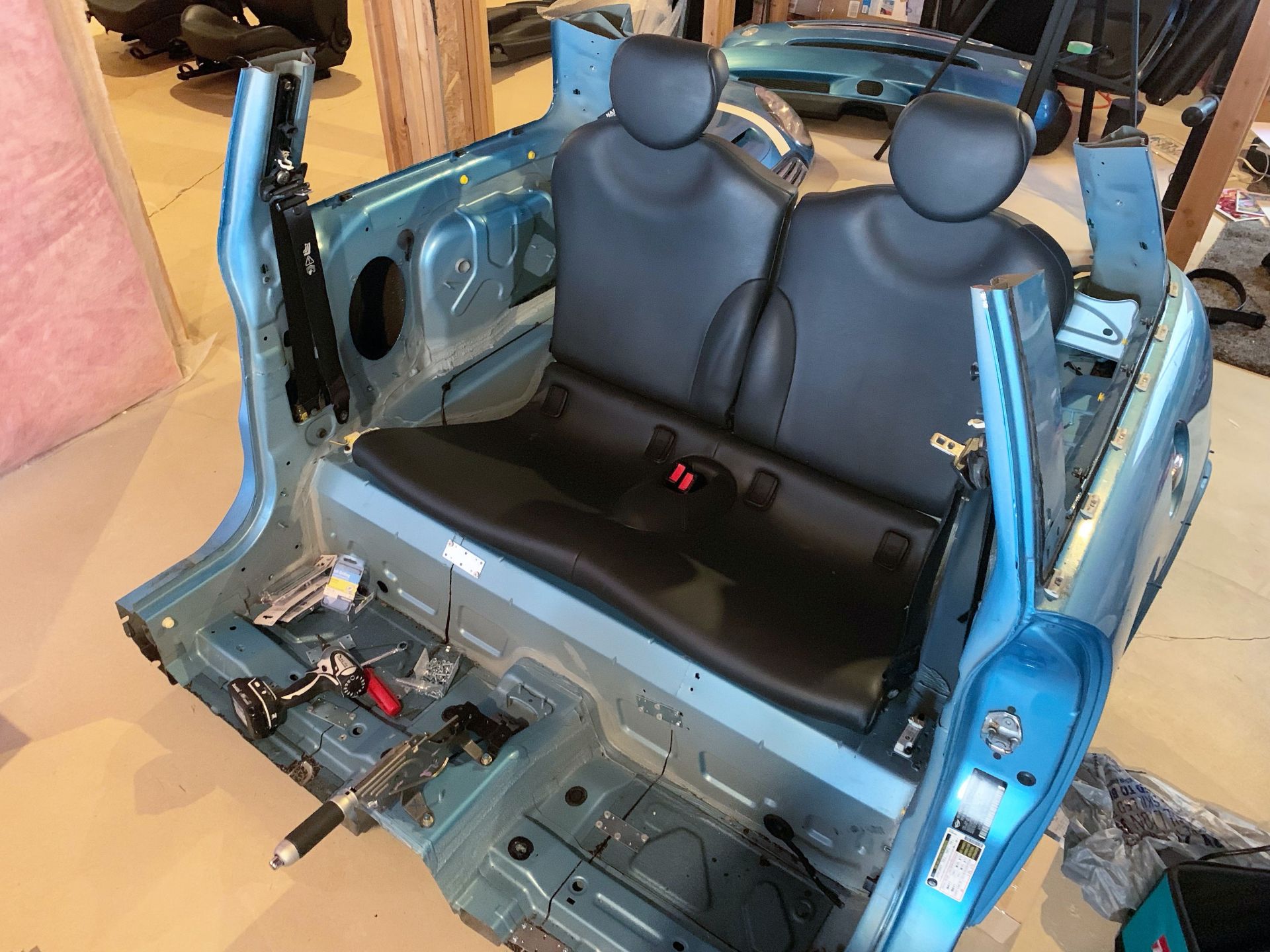 This Guy Turned A MINI Cooper S Into A Racing Simulator For His Basement