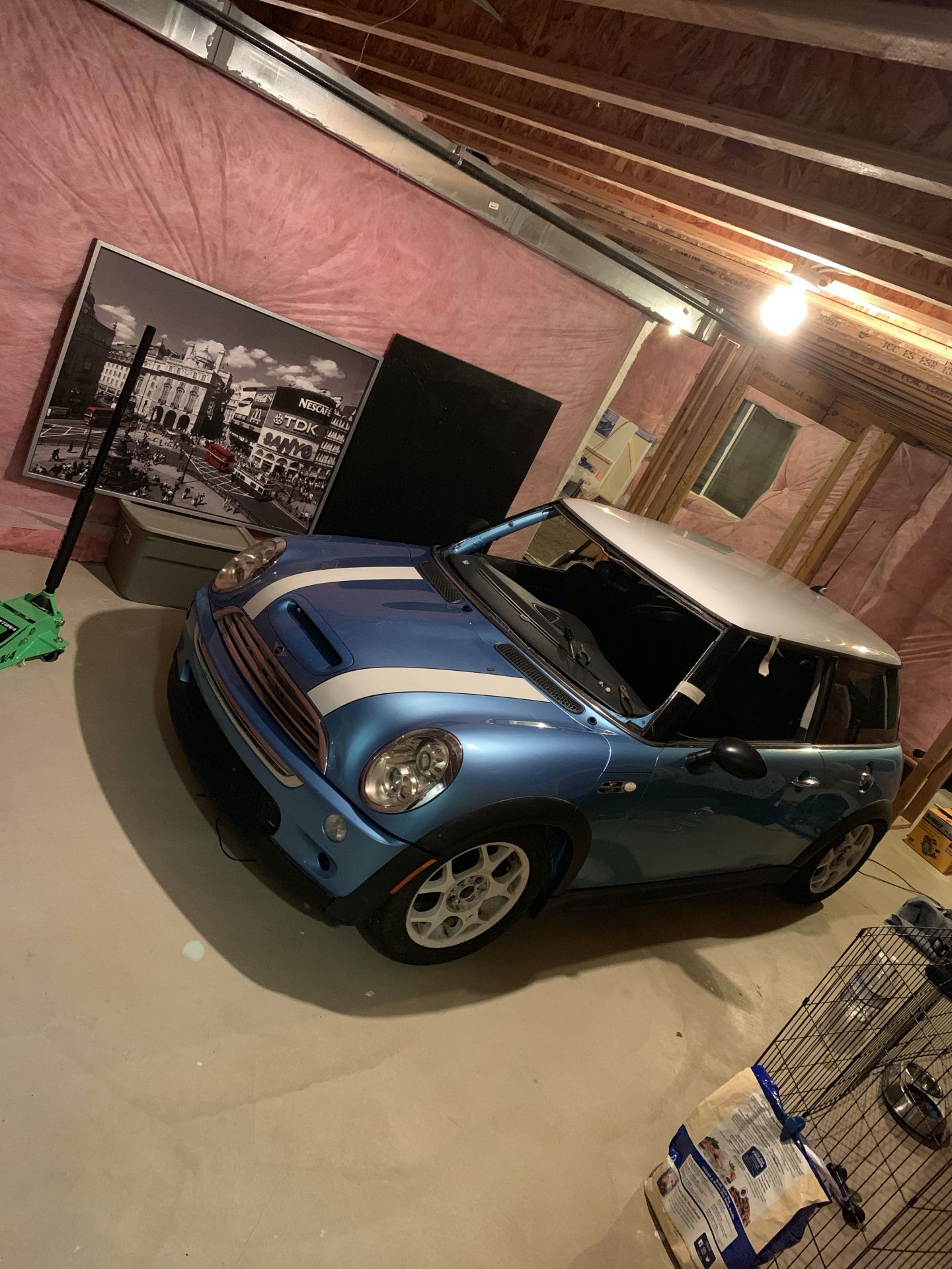 This Guy Turned A MINI Cooper S Into A Racing Simulator For His Basement