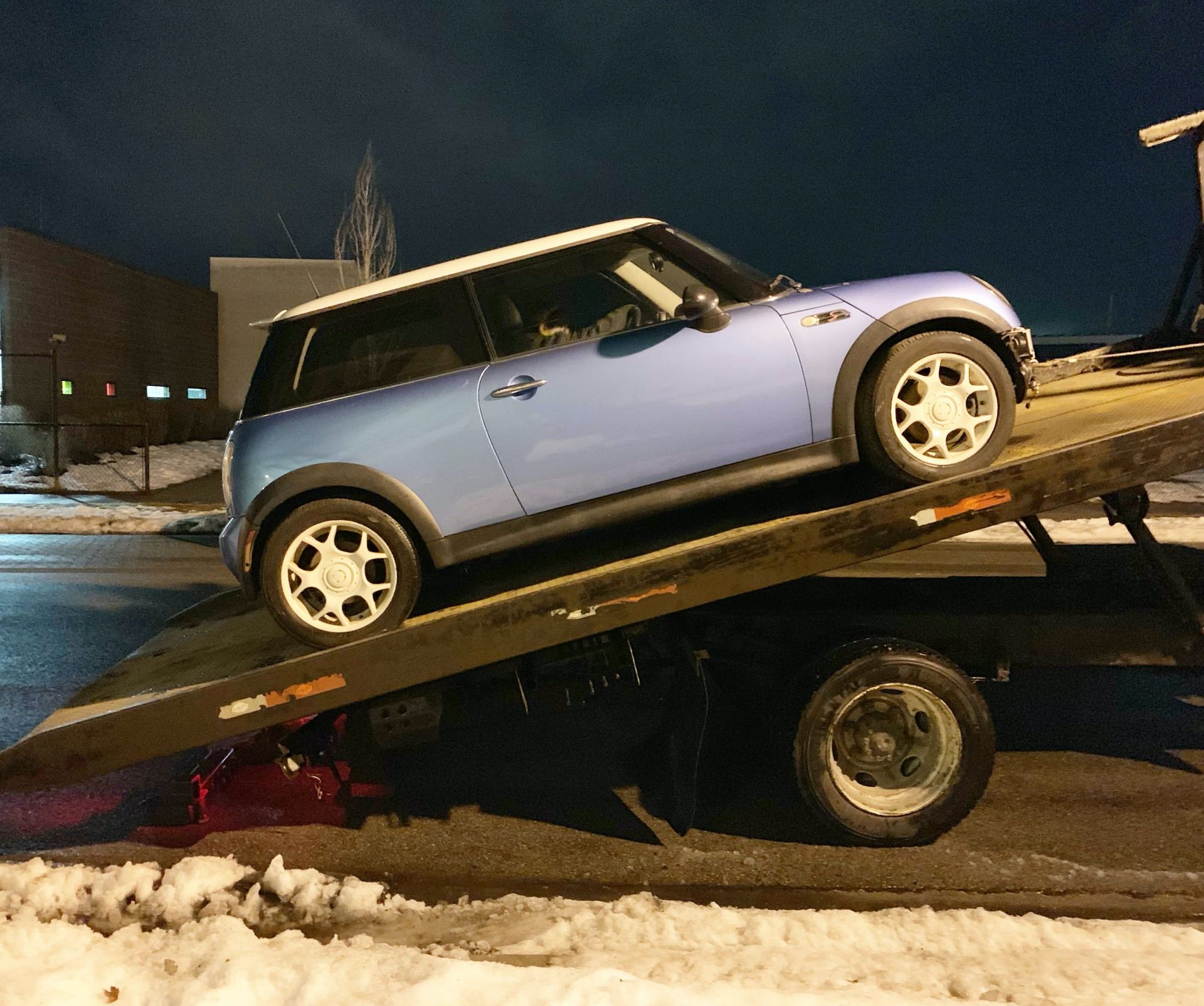 This Guy Turned A MINI Cooper S Into A Racing Simulator For His Basement