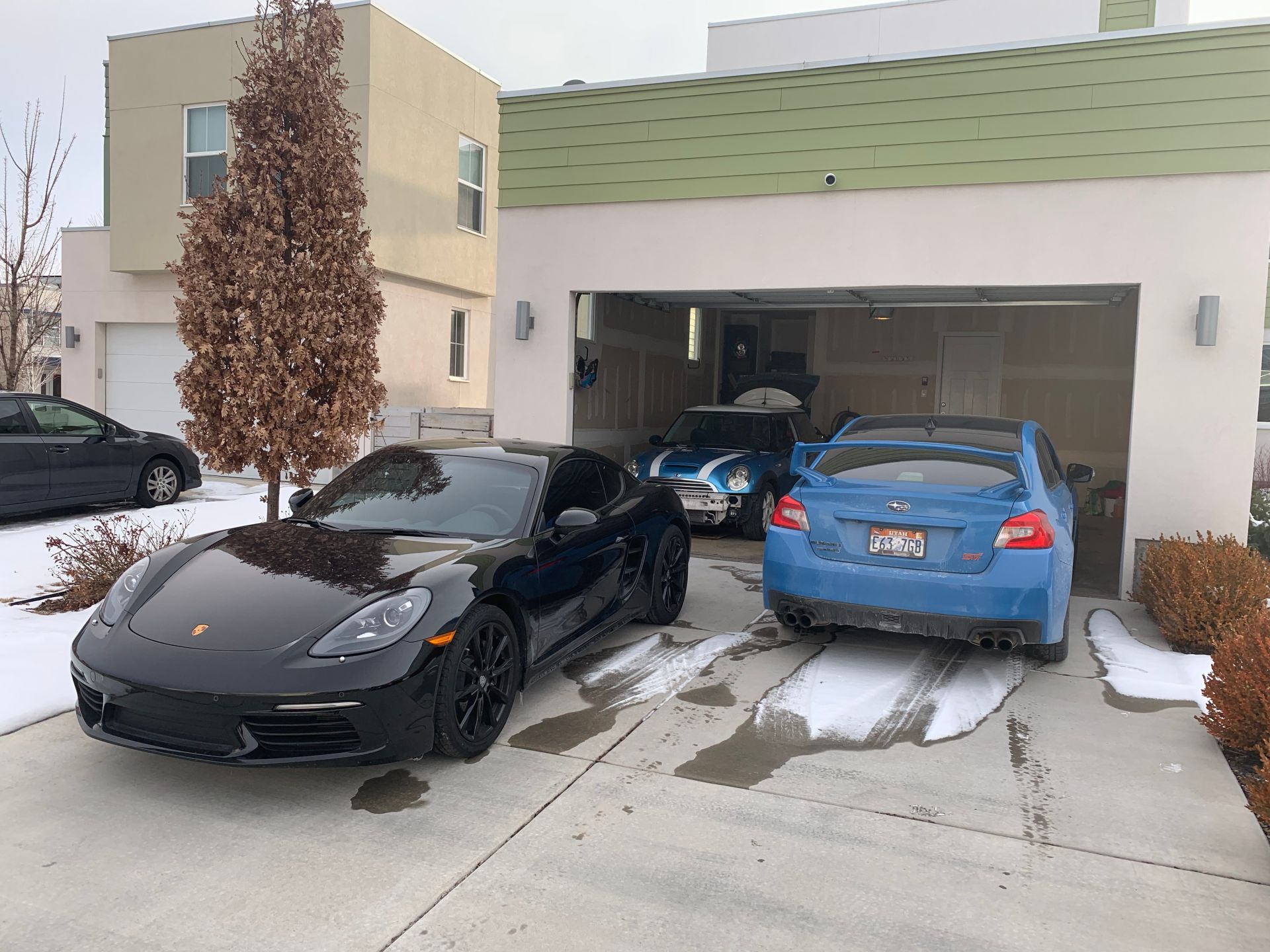 This Guy Turned A MINI Cooper S Into A Racing Simulator For His Basement