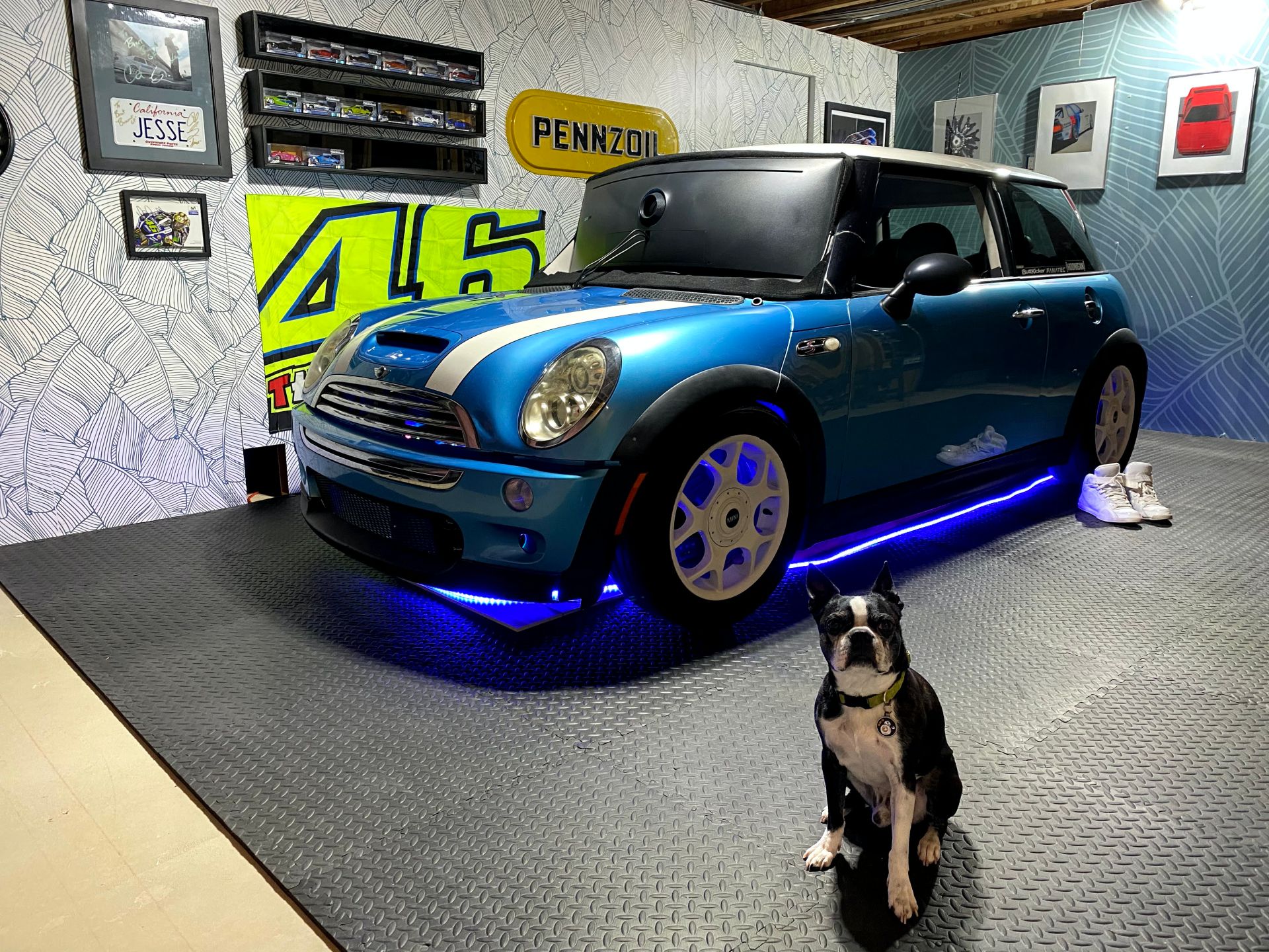 This Guy Turned A MINI Cooper S Into A Racing Simulator For His Basement