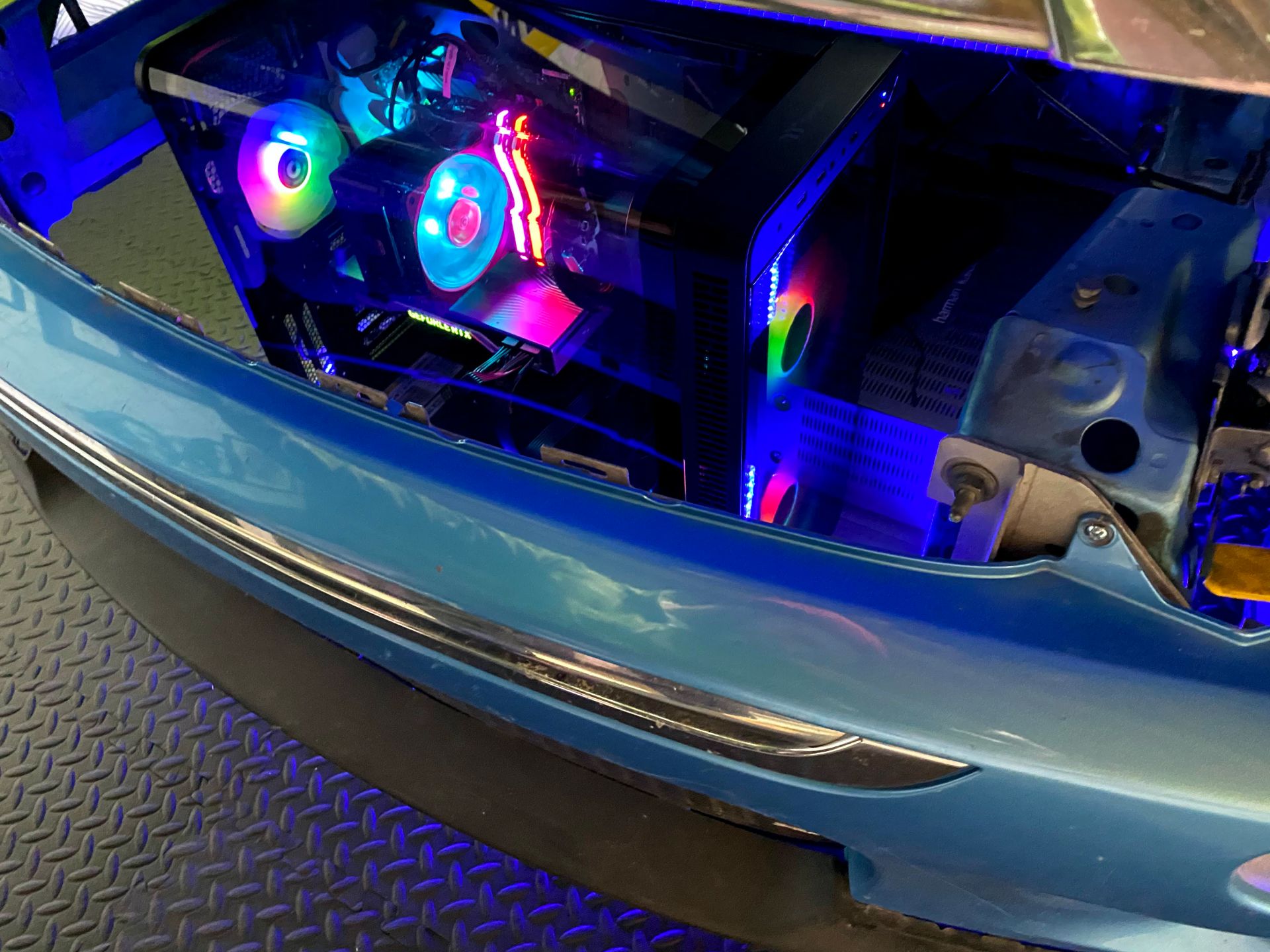 This Guy Turned A MINI Cooper S Into A Racing Simulator For His Basement