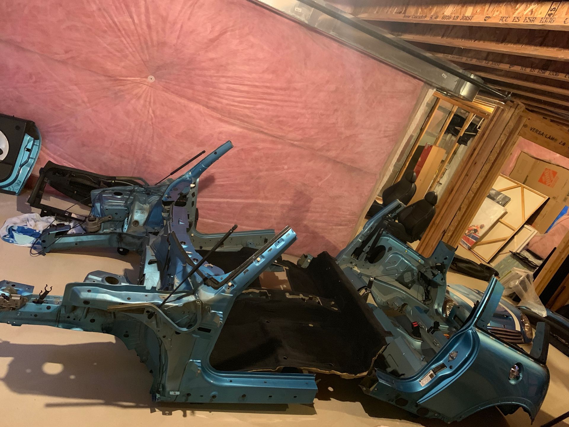 This Guy Turned A MINI Cooper S Into A Racing Simulator For His Basement