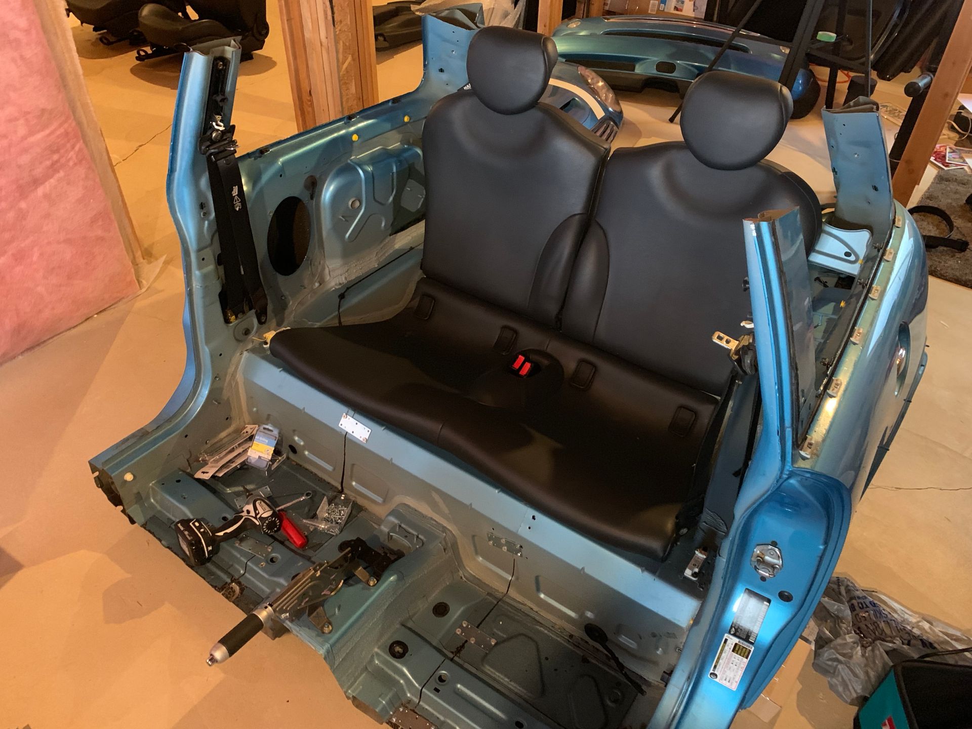 This Guy Turned A MINI Cooper S Into A Racing Simulator For His Basement