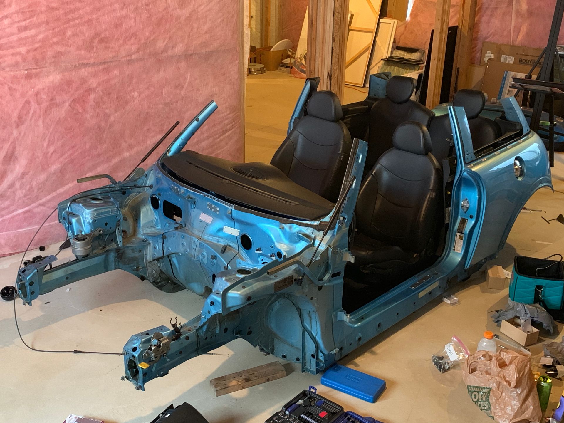 This Guy Turned A MINI Cooper S Into A Racing Simulator For His Basement