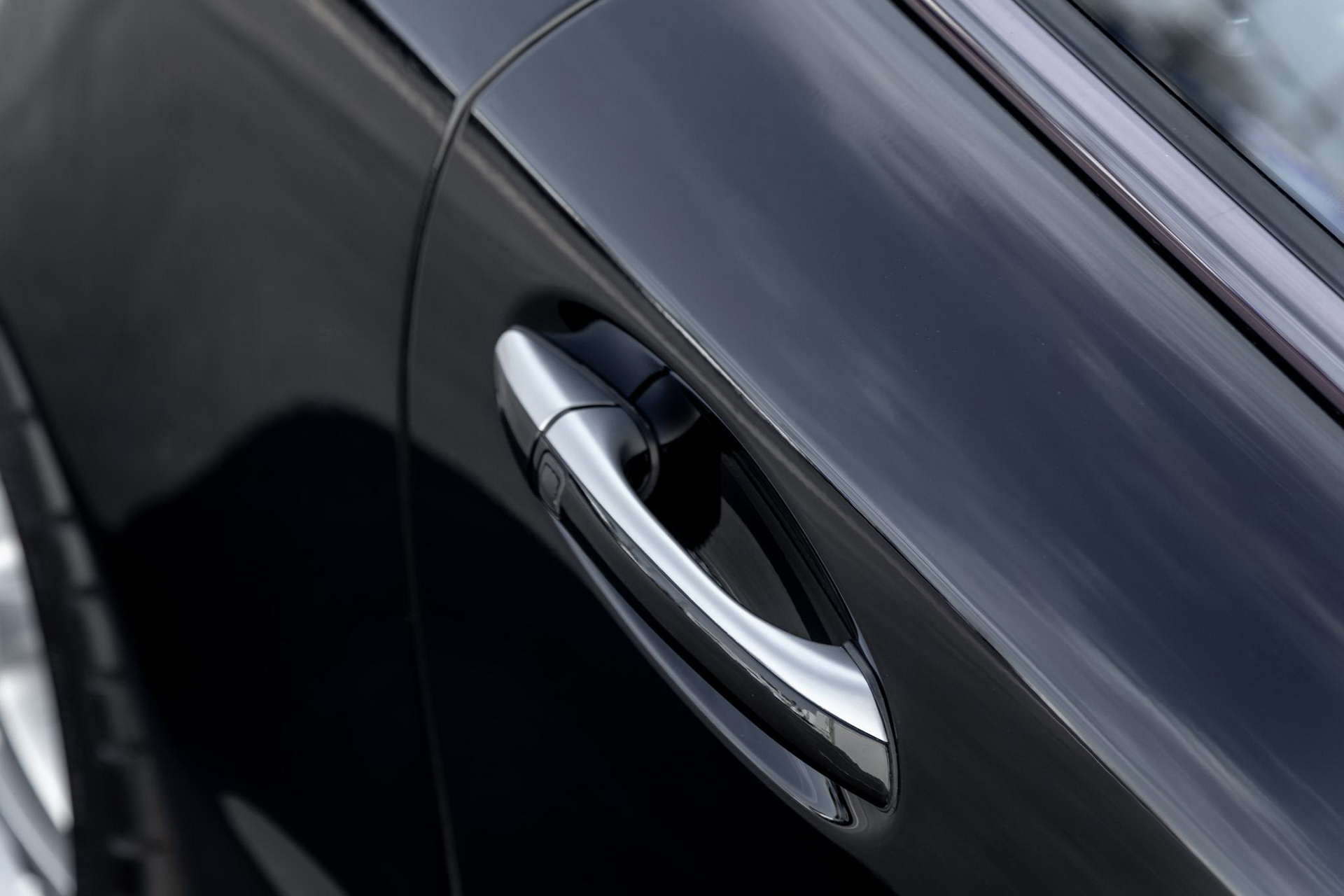 Brabus Mercedes SL600 Has Lorinser Bits, 12 Cylinders And Six Exhaust Pipes