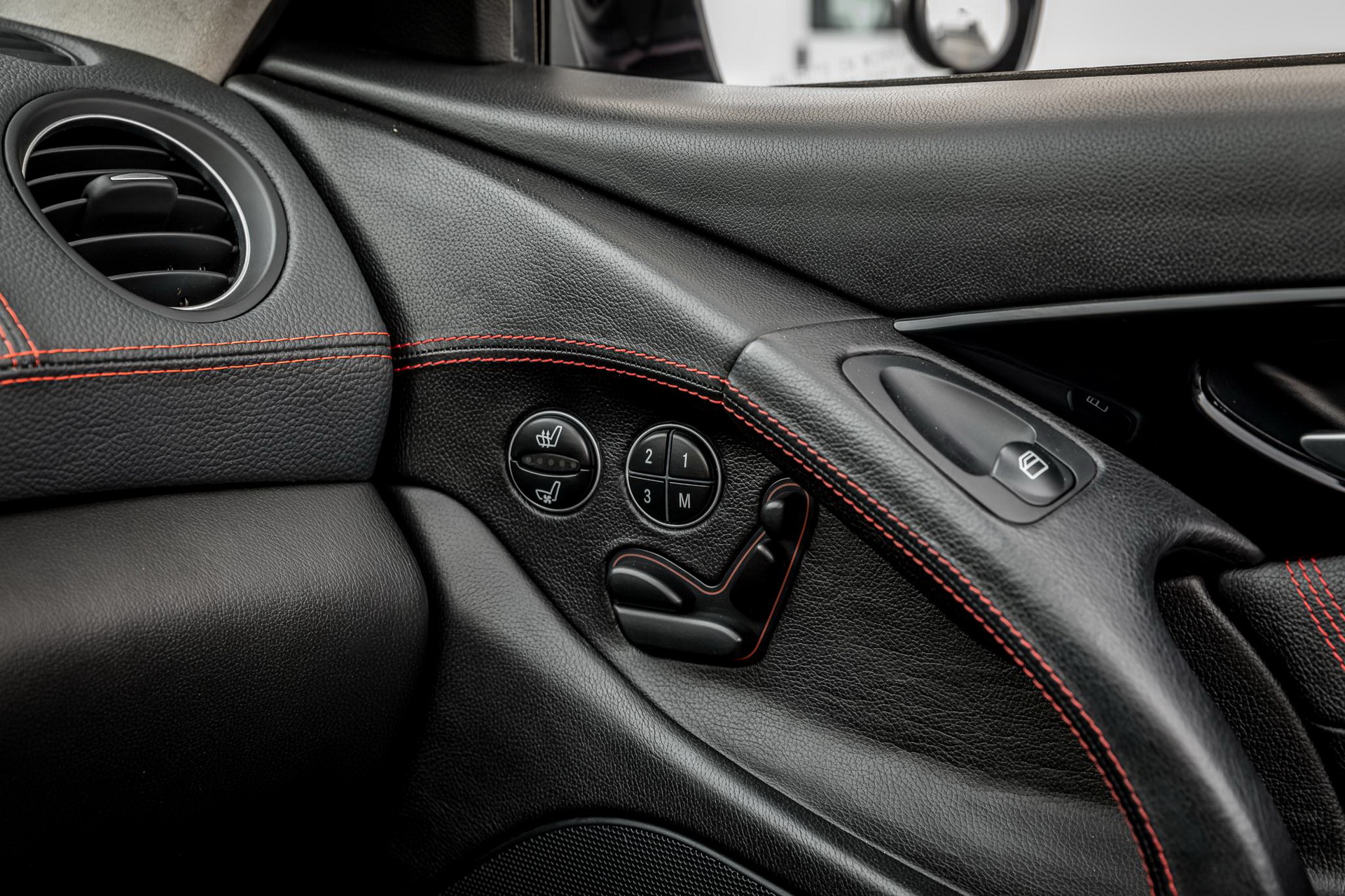 Brabus Mercedes SL600 Has Lorinser Bits, 12 Cylinders And Six Exhaust Pipes