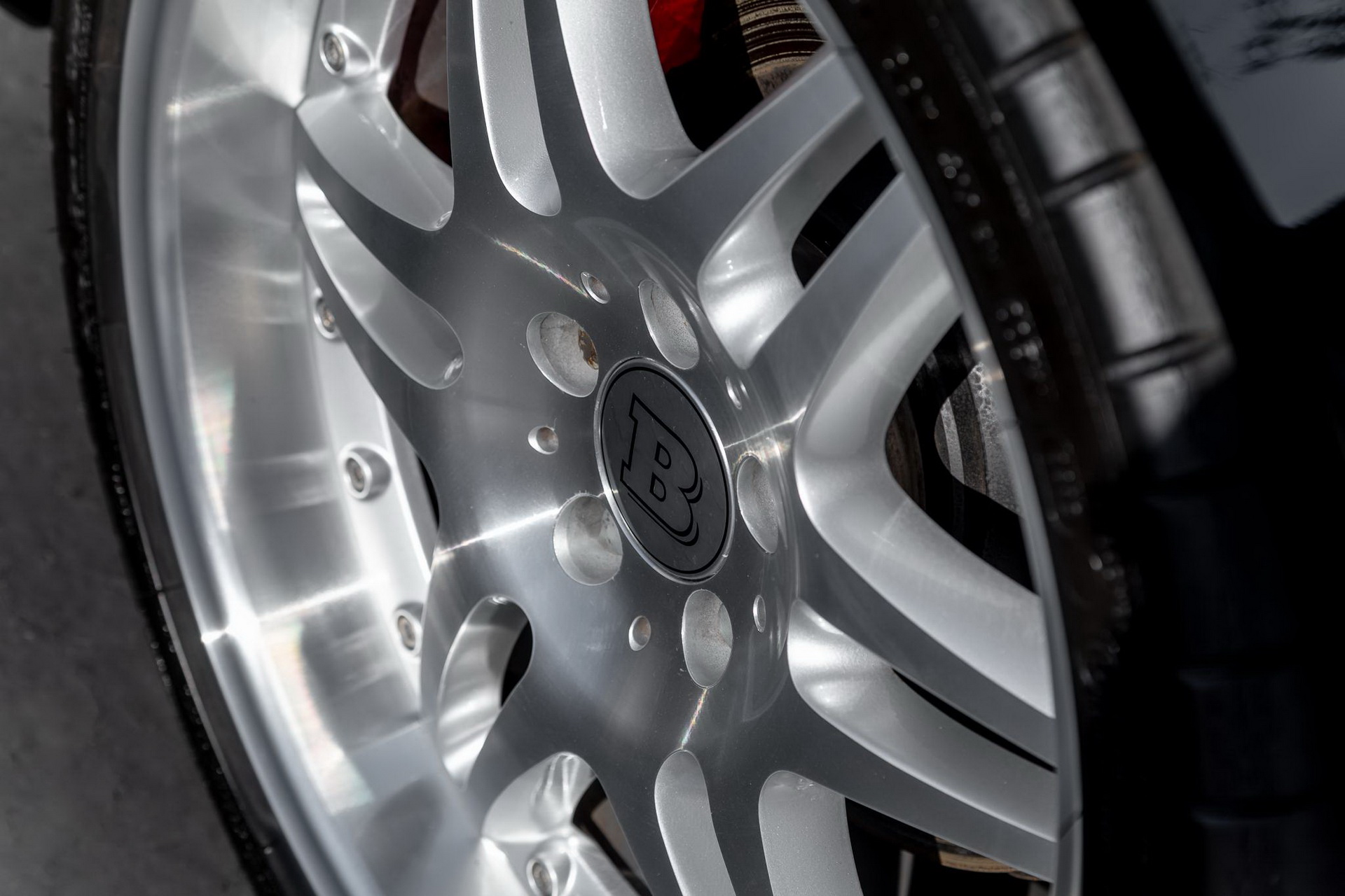 Brabus Mercedes SL600 Has Lorinser Bits, 12 Cylinders And Six Exhaust Pipes