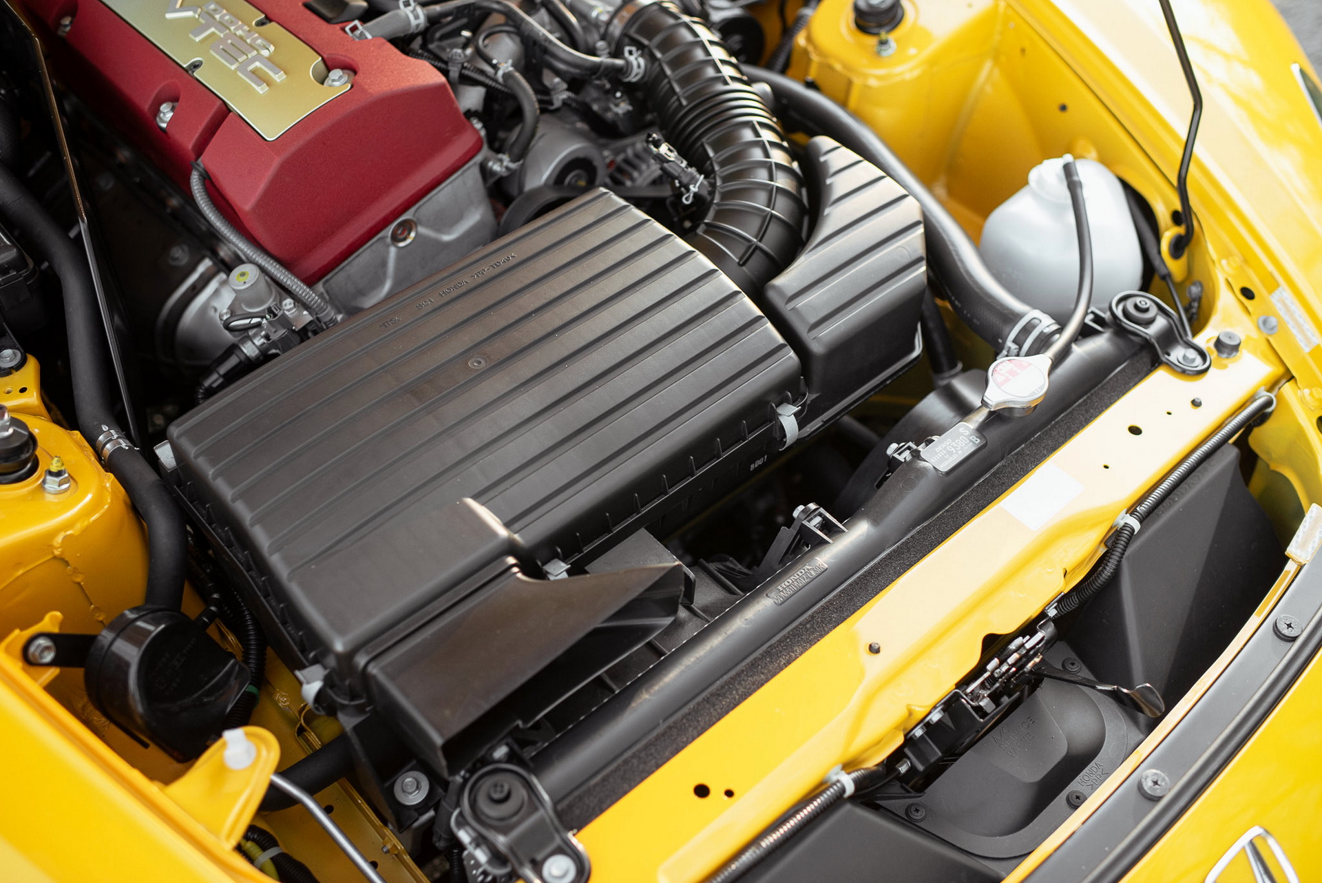 Improve Your Weekends With This Epic 1k-Mile Honda S2000 CR