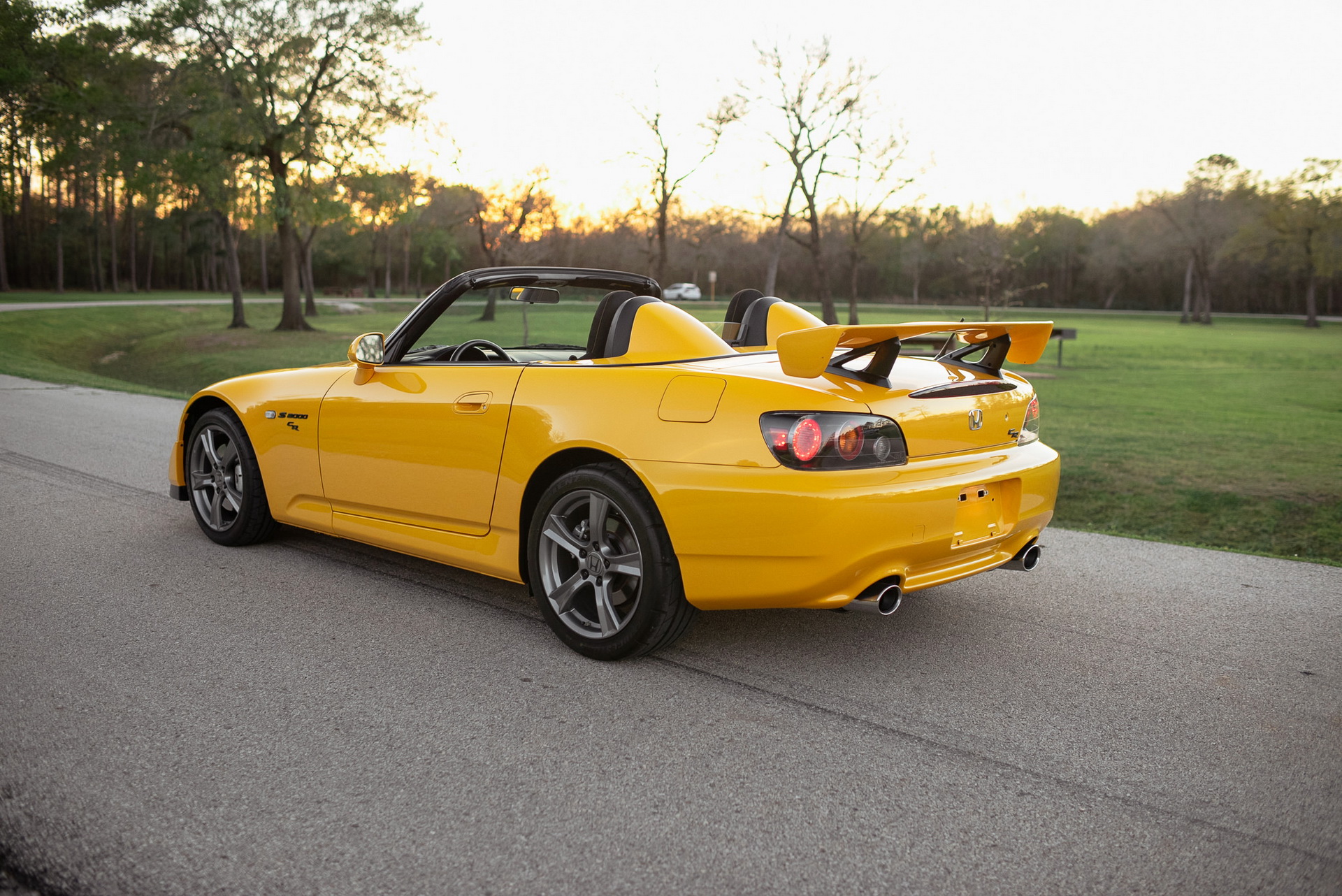 Improve Your Weekends With This Epic 1k-Mile Honda S2000 CR