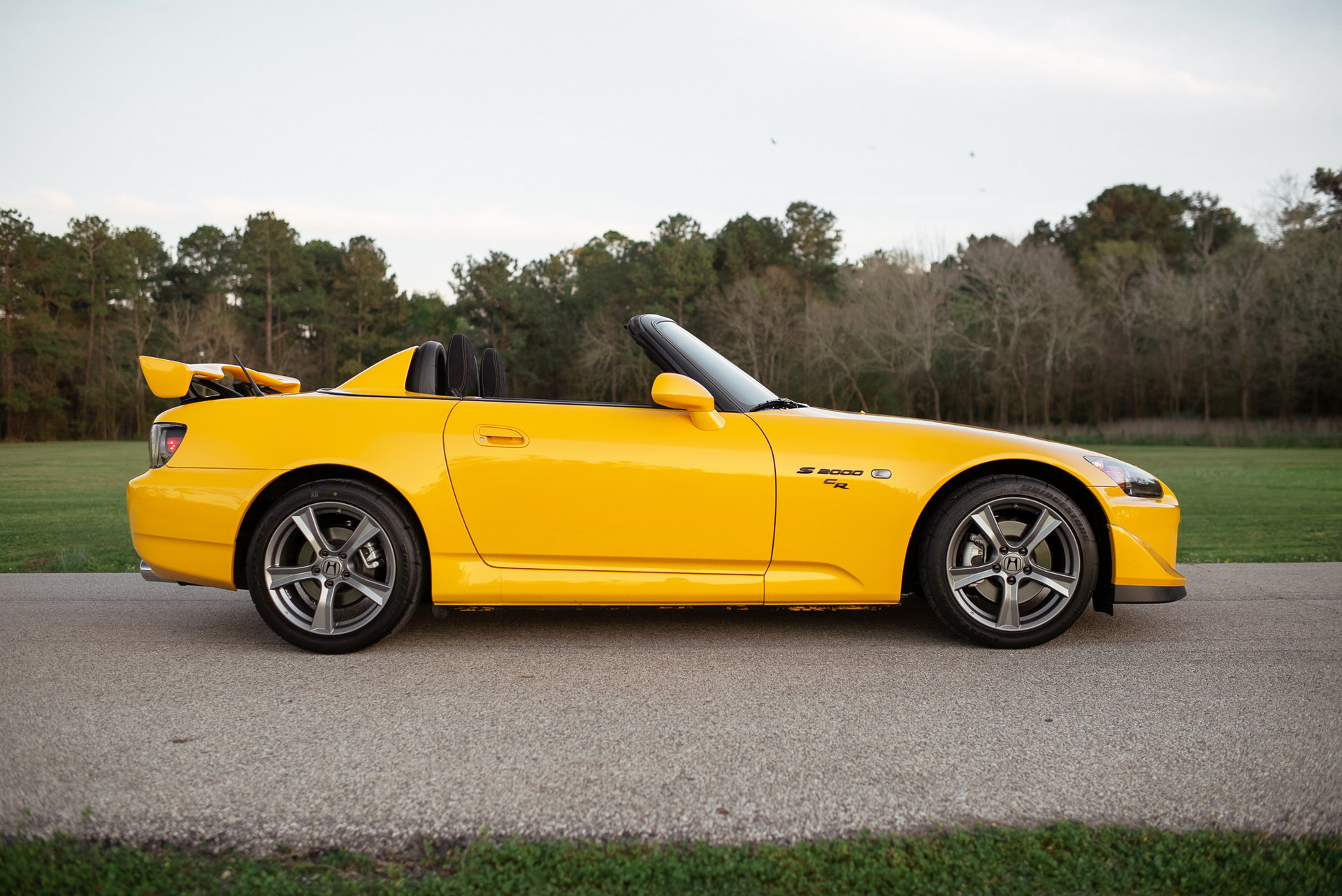 Improve Your Weekends With This Epic 1k-Mile Honda S2000 CR