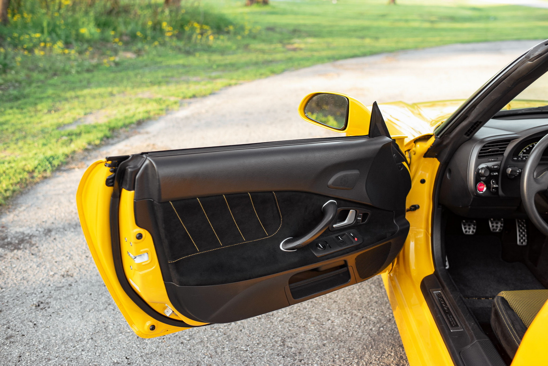 Improve Your Weekends With This Epic 1k-Mile Honda S2000 CR