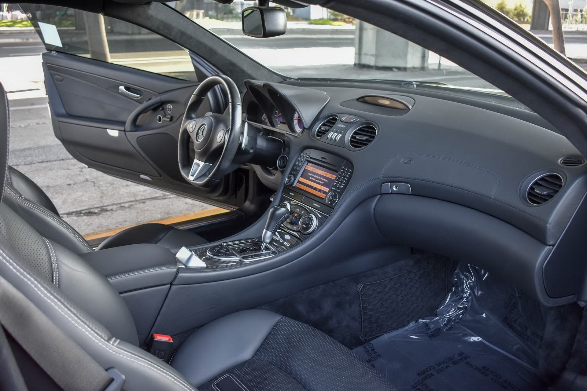 Want To Play Hardcore? Try This 2009 Mercedes-Benz SL65 AMG Black Series