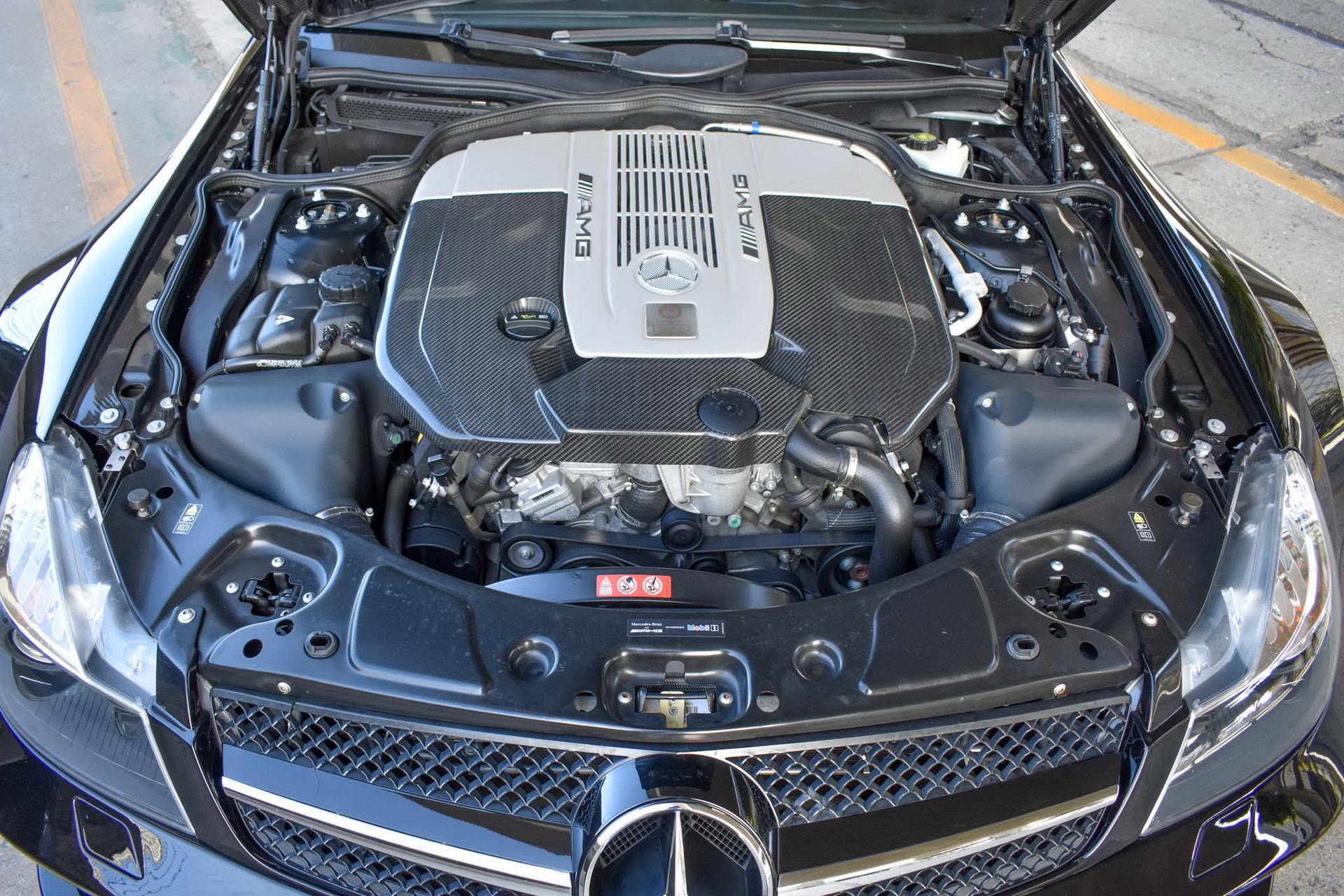 Want To Play Hardcore? Try This 2009 Mercedes-Benz SL65 AMG Black Series