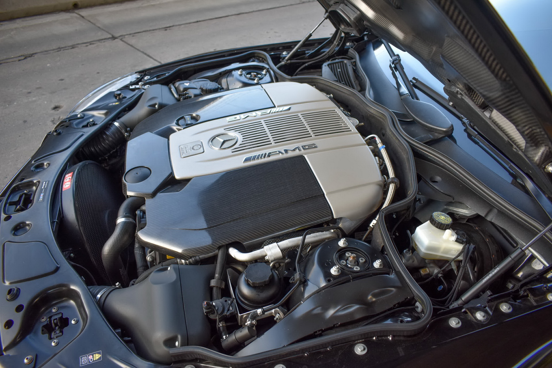 Want To Play Hardcore? Try This 2009 Mercedes-Benz SL65 AMG Black Series