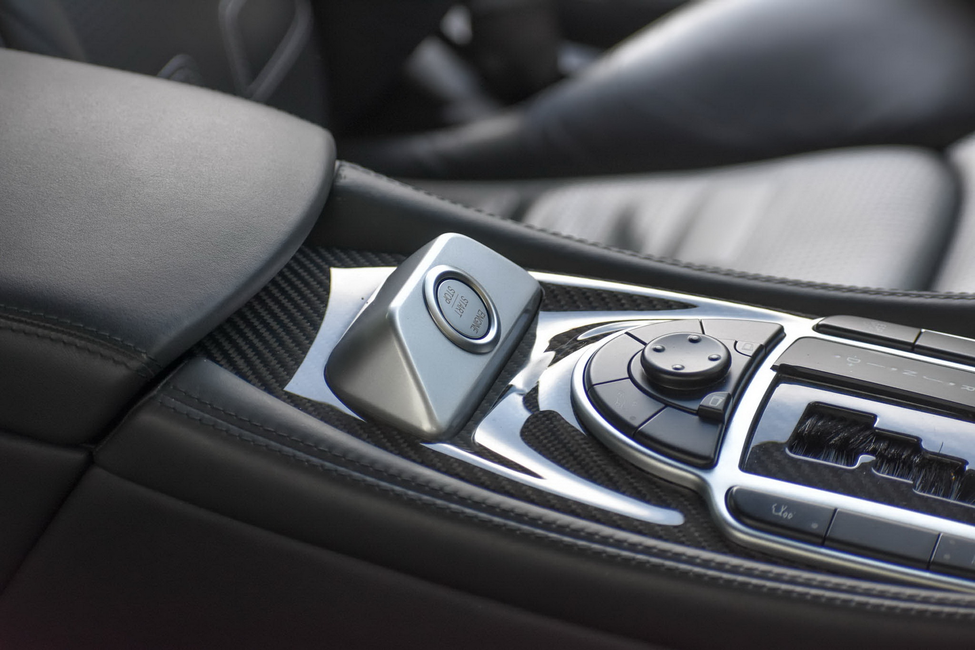 Want To Play Hardcore? Try This 2009 Mercedes-Benz SL65 AMG Black Series