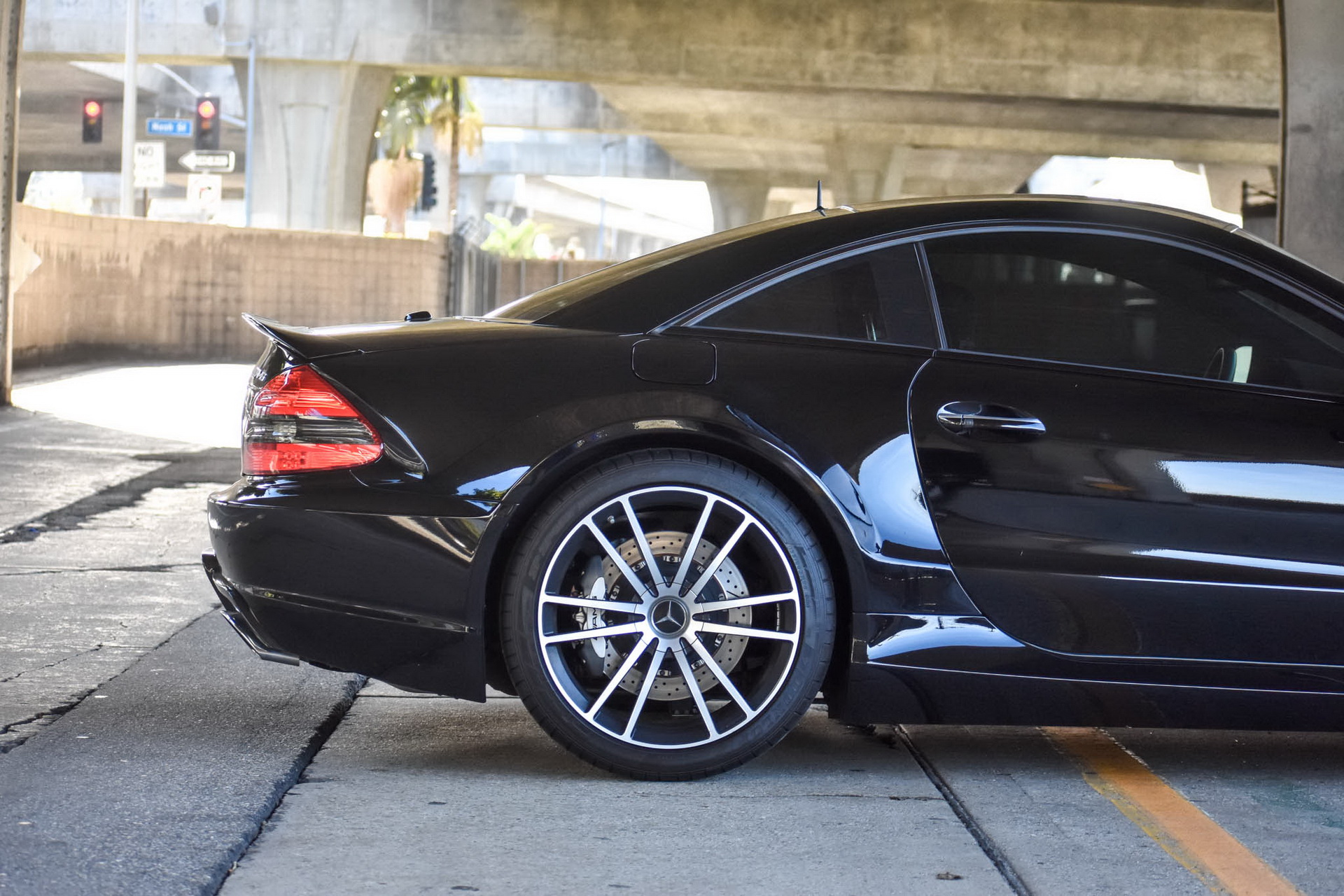 Want To Play Hardcore? Try This 2009 Mercedes-Benz SL65 AMG Black Series